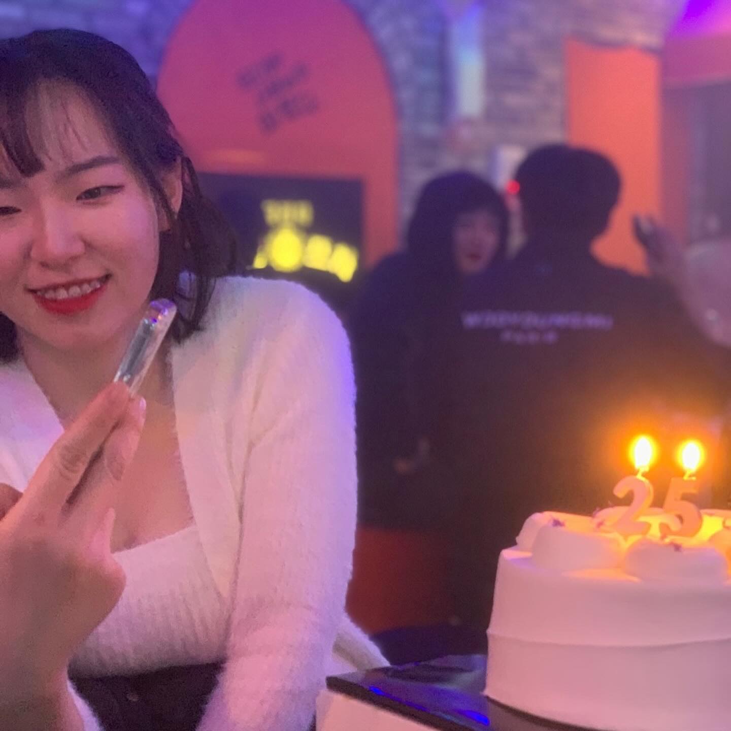 올해 생일도 끝.
축하해주신 모든 분들 감사해요( ◡̉̈ )𖤐