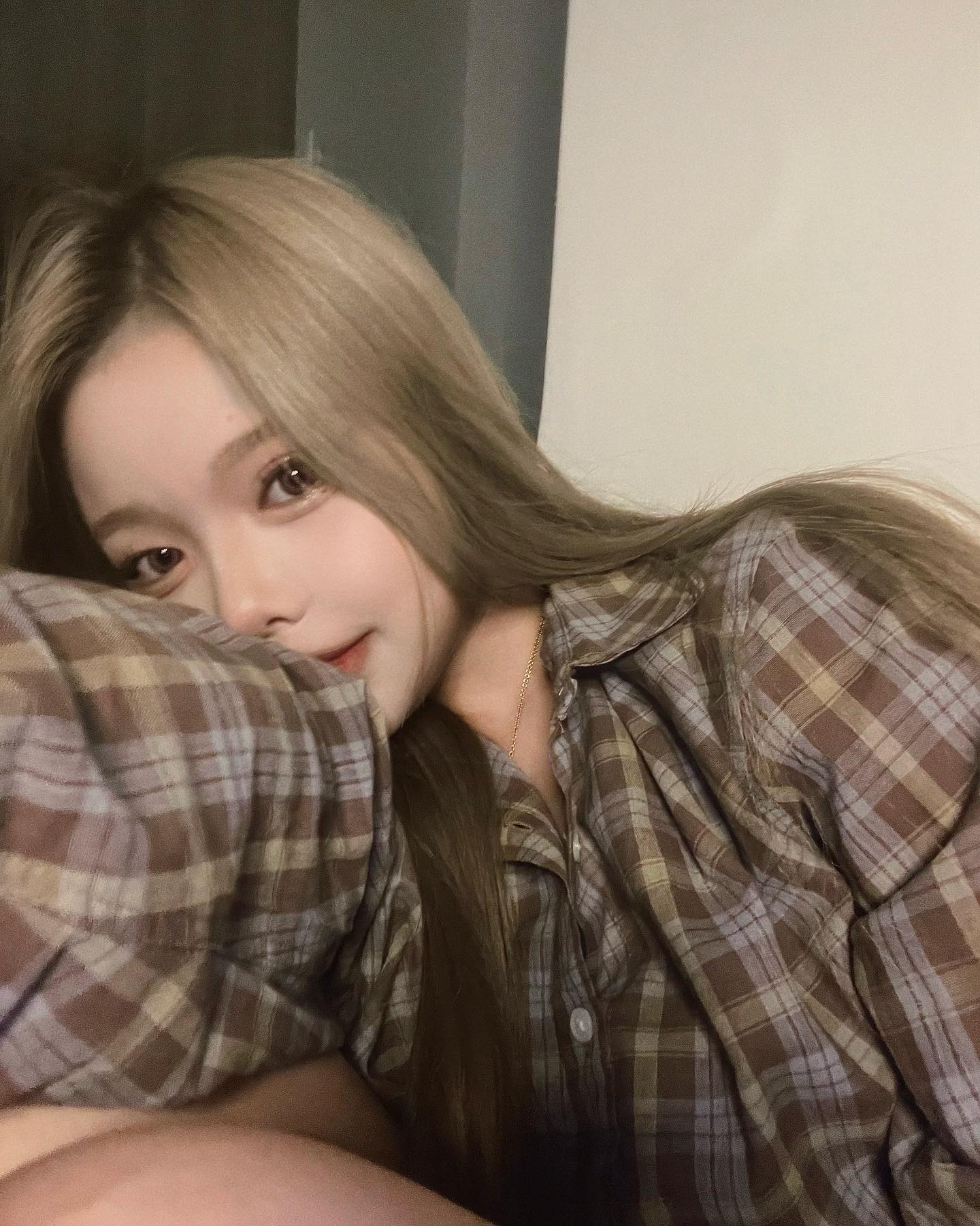 주말의 시작~🤎
(셀카 어랜만)