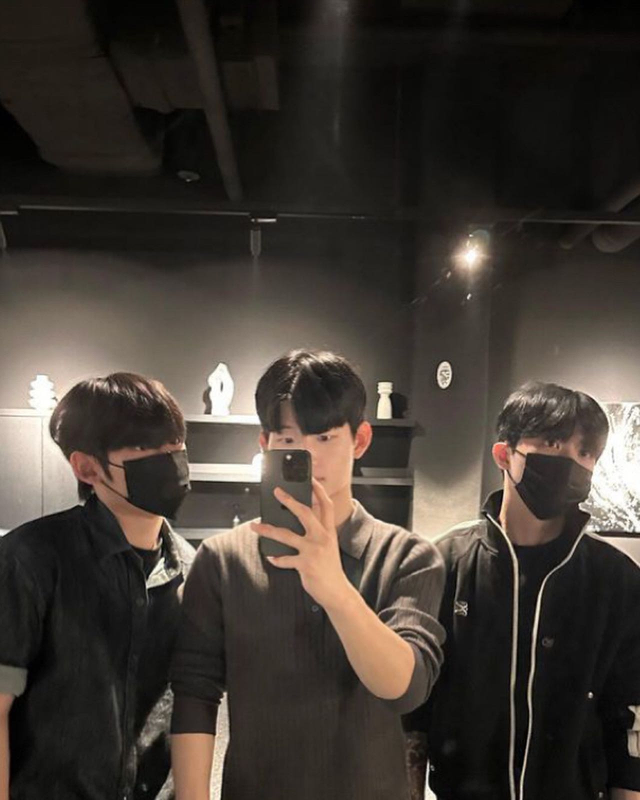 너 때문에 비온다
.
.
.
.
.
.  심장마비 😗