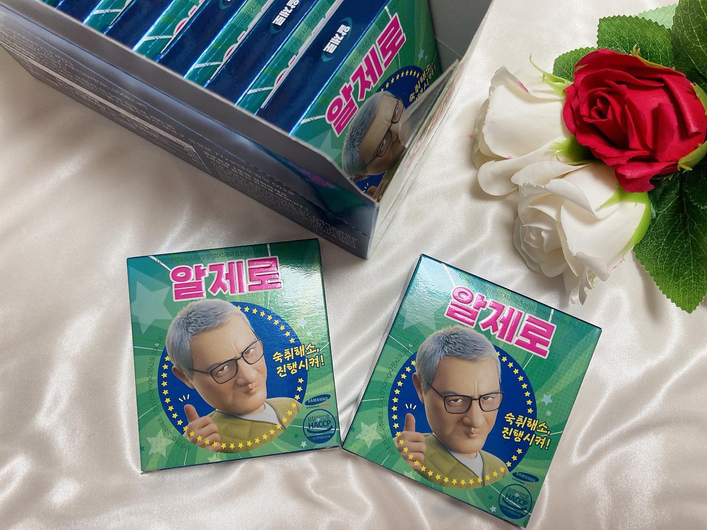 #협찬 rzero.official #알제로 #숙취해소제
20회분 한 박스로 있어서
회사에 두고 회식 전이 돌리면
센스쟁이 소리를 들을 수 있는
숙취해소제★

분해효소가 들어있는 알제로 숙취해소제인데
두 알로 숙취를 잡아주는데다가
물만 있음 어디서든 먹을 수 있으니 간편해서 좋아요!.
#원피스 #이경영숙취해소제  #악세사리 #협찬 #뷰티 #모델