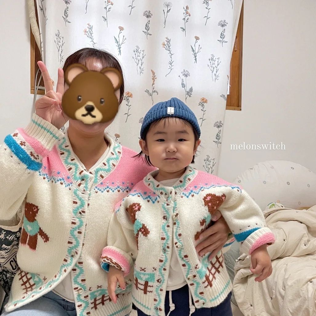 볼빵빵 똥강지랑 #맘커플룩 🐻 🐻 
나으사랑 #메론스위치 올겨울 신상
곰가디건 3컬러나 있오여..
짱따숩고 부드러우니까 꼭 하나씩 겟또하시길🫶

🏷 melonswitch_kr 

#아기옷브랜드 #내돈내산 #쥐띠맘 #육아스타그램