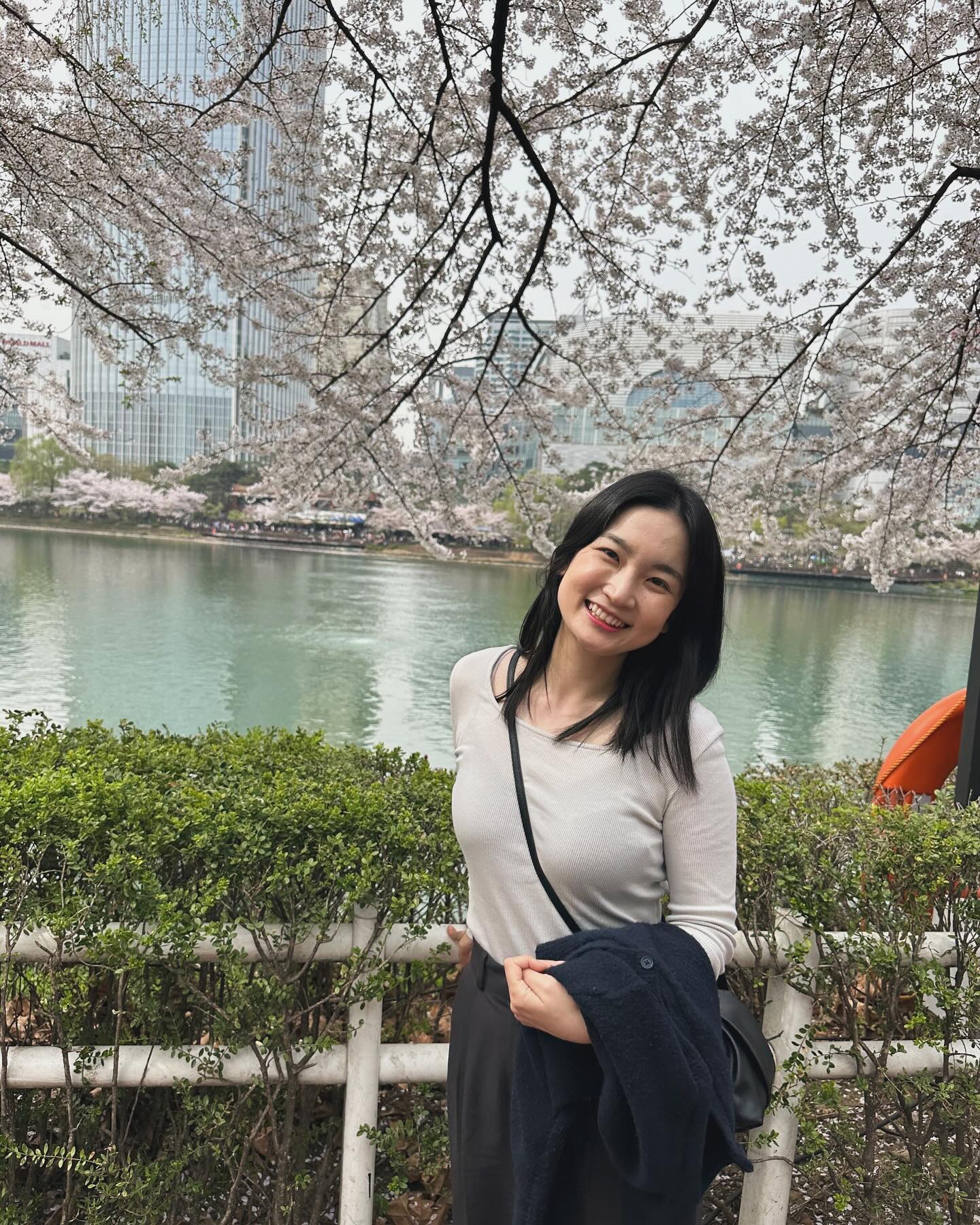 봄이 왔어효🌸
회사 꽃놀이 좋아요