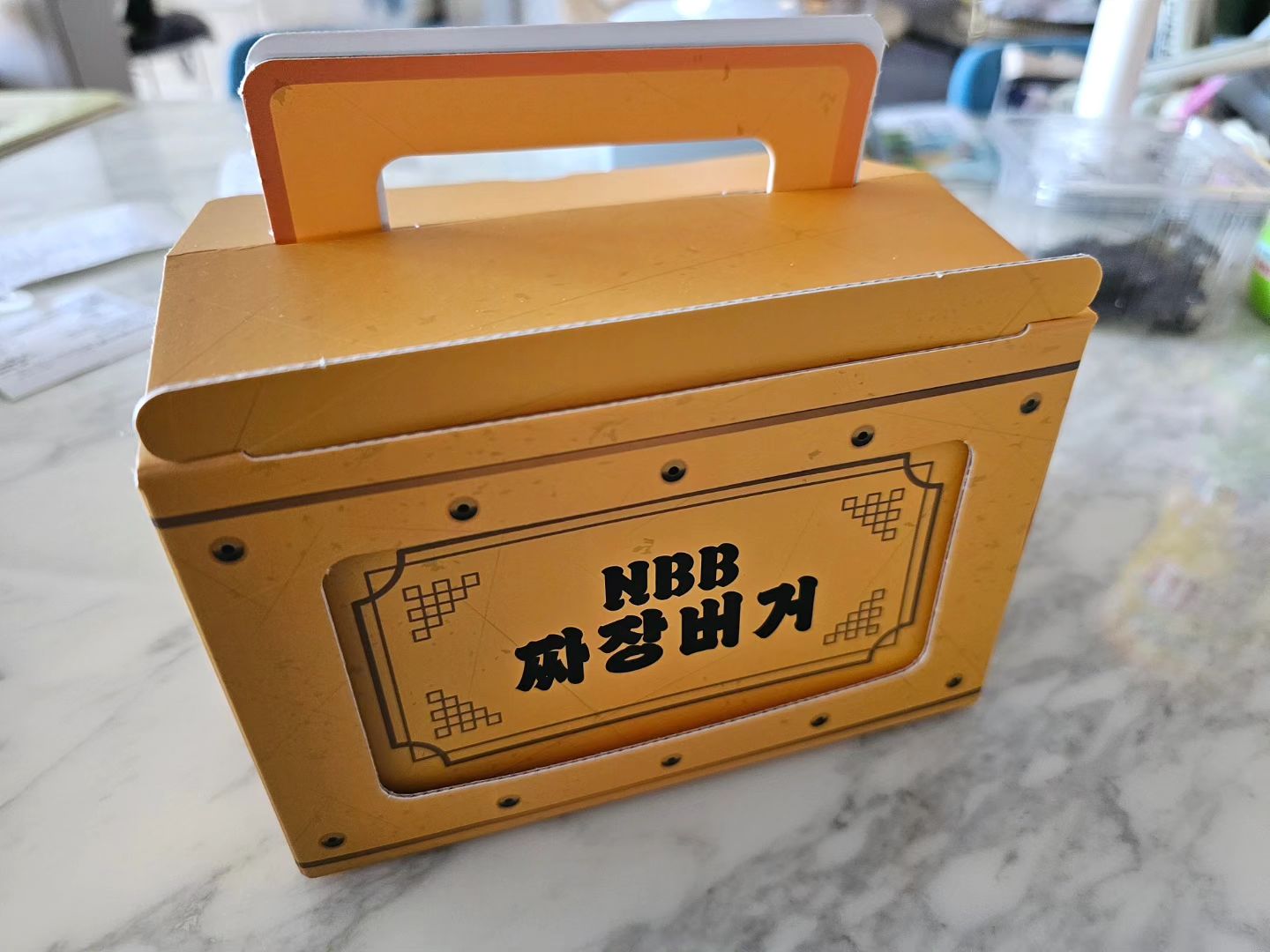 #짜장버거 #노브랜드버거 #nbb 요즘 하도 짜장버거 짜장버거 해서 노브랜드로 달려가 먹어봤는데 진심 강추👍👍👍👍👍