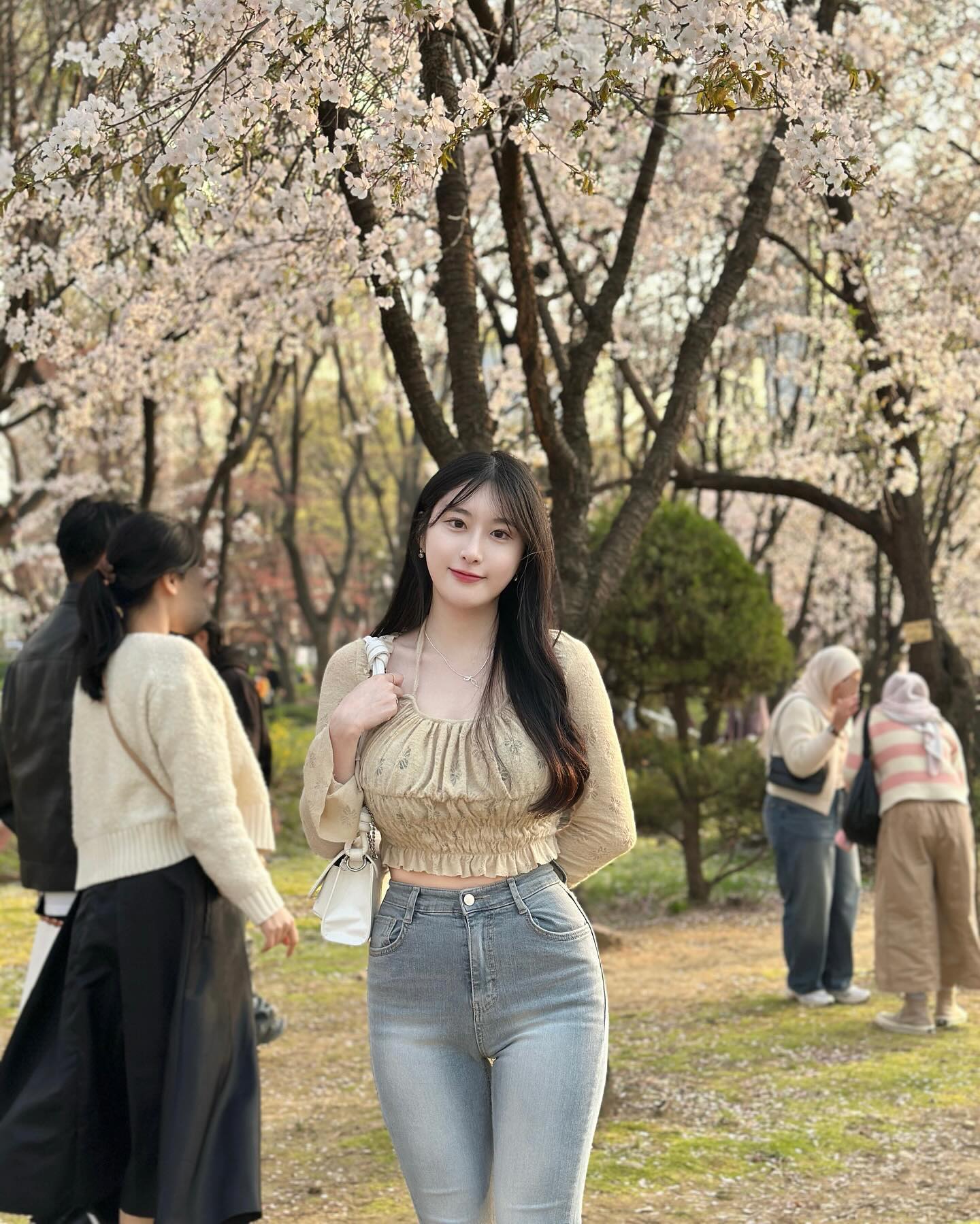 한 번 나가면 사진 몰아서 찍기( ⸍ɞ̴̶̷ ·̫ ɞ̴̶̷⸌ )