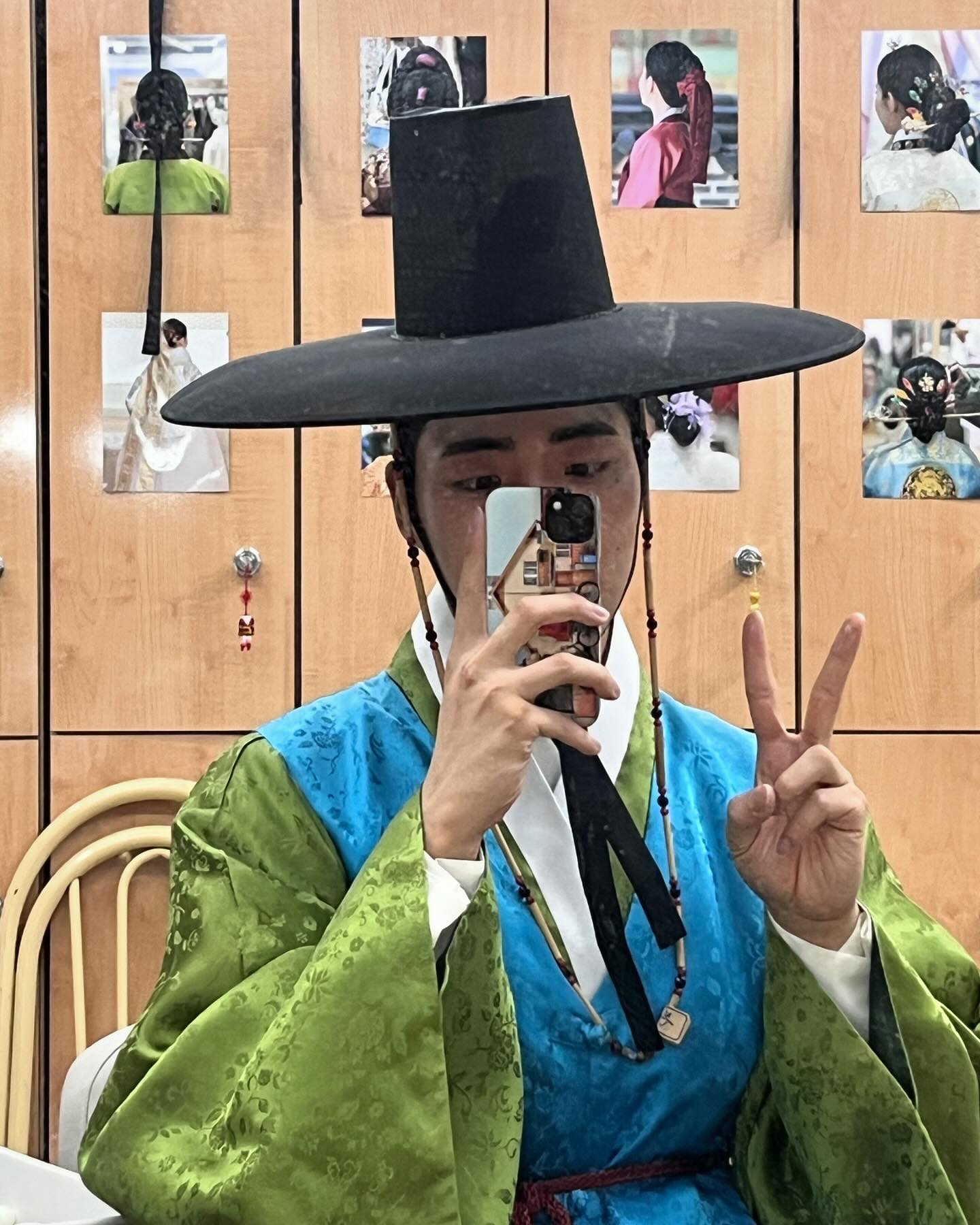 9월 아쉽지만 보내드리오다

9월에는 런닝을 진짜 많이 뛴거 같아요🏃

어떻게 보면 성취 중독이라고 생각이 들수도 있지만 무언가 해냈다는 그 기분을 한번 더 느끼고 싶어서??🤨

제가 어떤 행동을 했을 때 기분이 좋아 그 다음으로 이어갈 수 있는 행동으로 10월은 더더욱 많이 채워 보려구요💪🏻

모두의 발전을 응원합니다♥️

•

•

#9월 #일기 #9월일기 #10월 #생일 #해피버스데이 #행복 #성취 #성취감