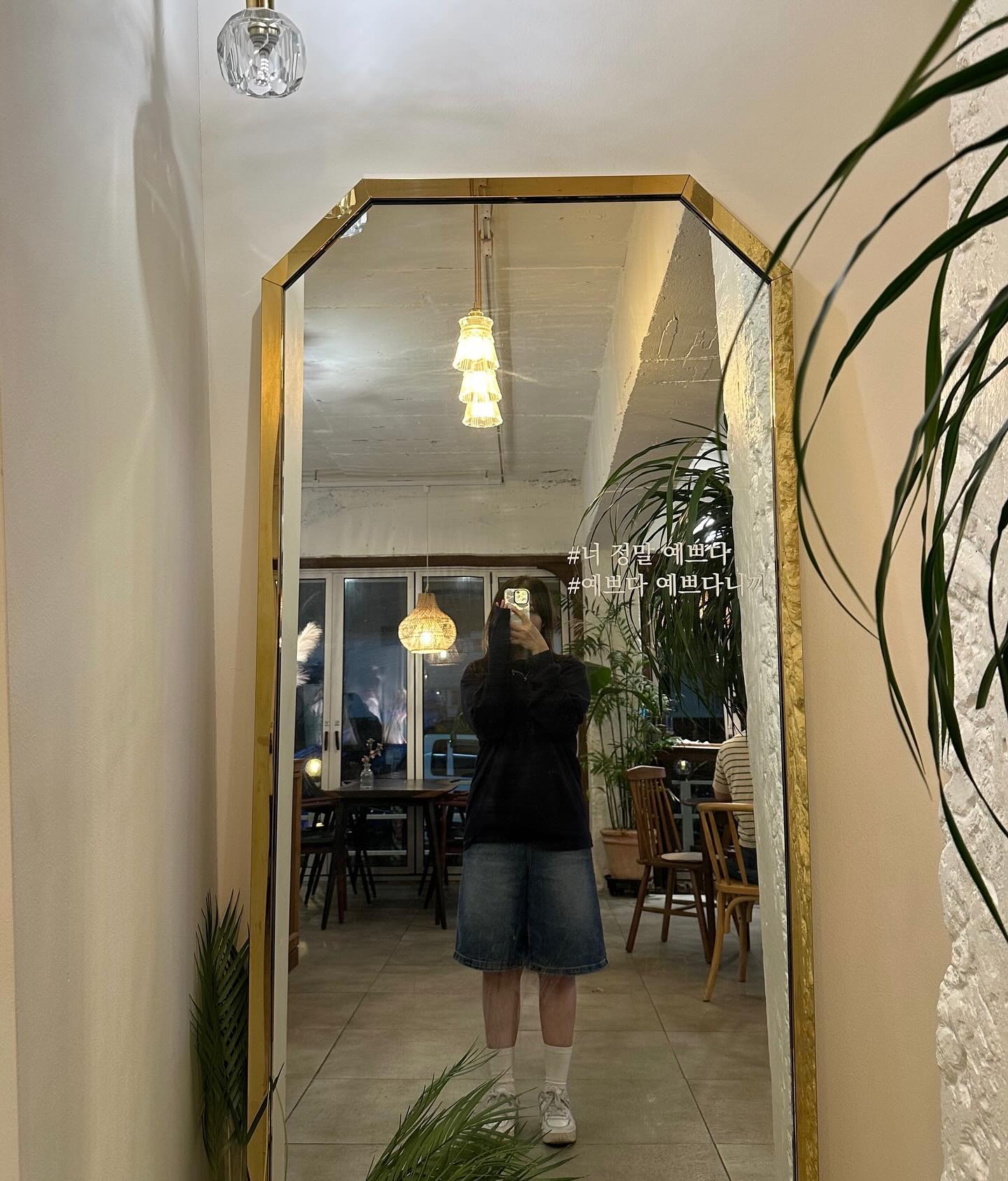 오늘 달이 참 밝네요:)🌕