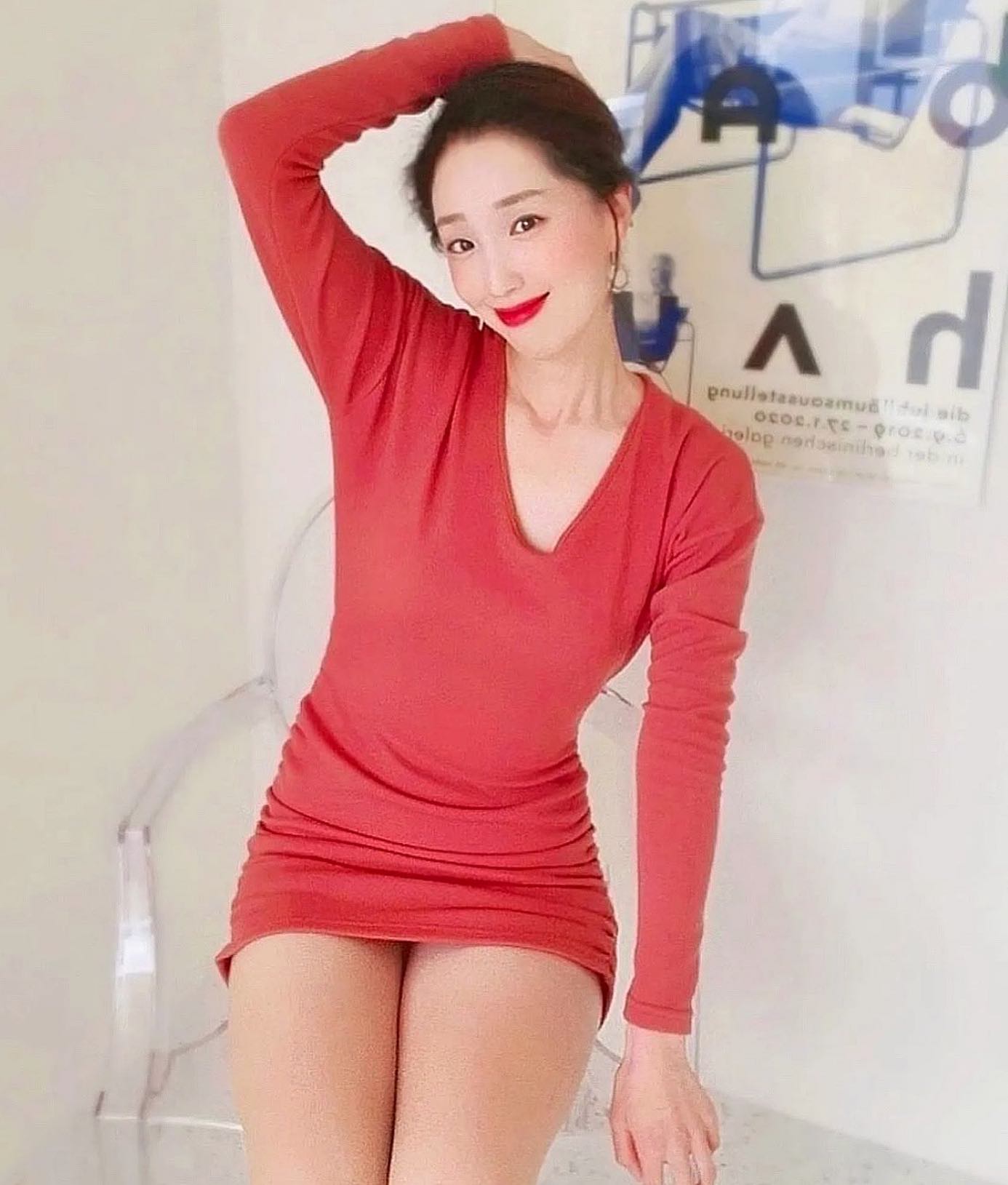 굿모닝 💓 벌써 연휴 마지막날 🥹
휴일은 너무빠르게 가네😭
요즘은 핑크가 좋아서 요 원피스 입고
상콤하게 브런치 먹고 수다타임 하려고요 😆
울님들은 남은 연휴 어떻게 보내시나요~?
즐거운 휴일 마무리 잘하세요 💕