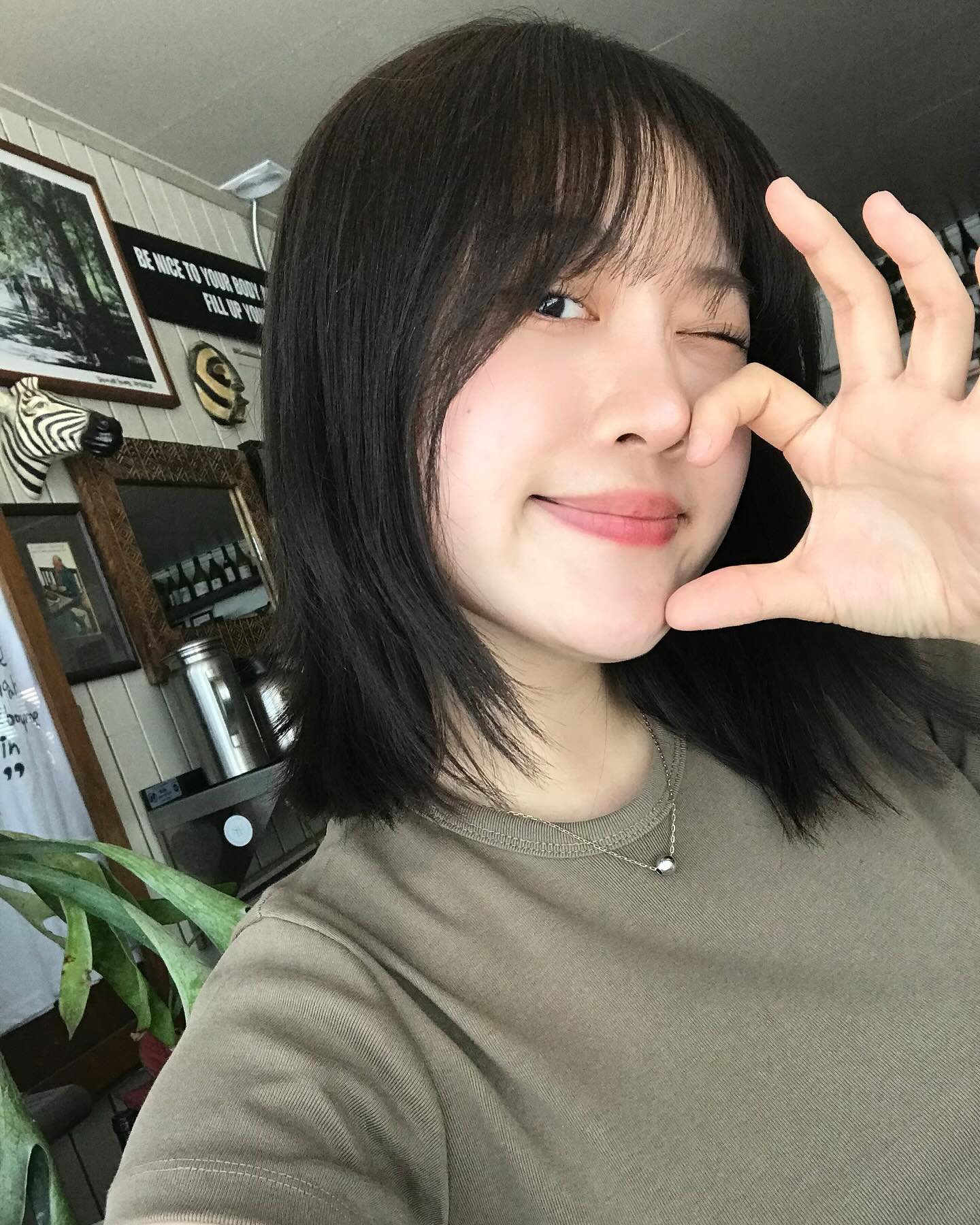 콕콕콕 저 머리 덮었다지요 ~~ .. 🤩