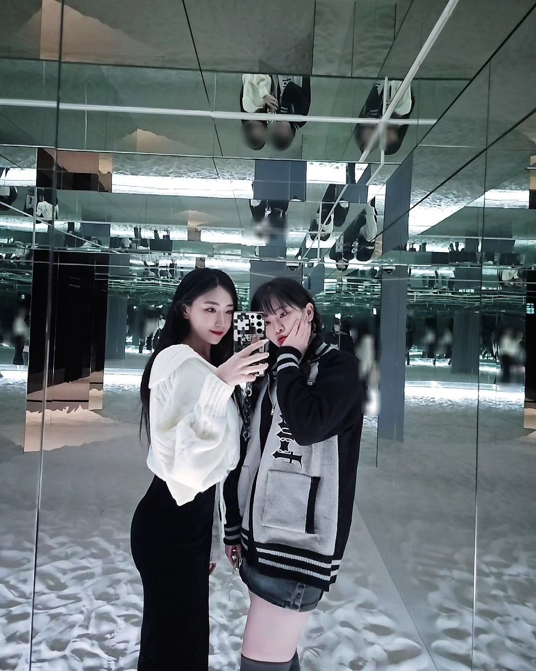 보라밍과 같이~
수현이는....미국가서 모하는지..!
.
.
.
.
.
.
.
.
.
.
 #섬세이테라리움