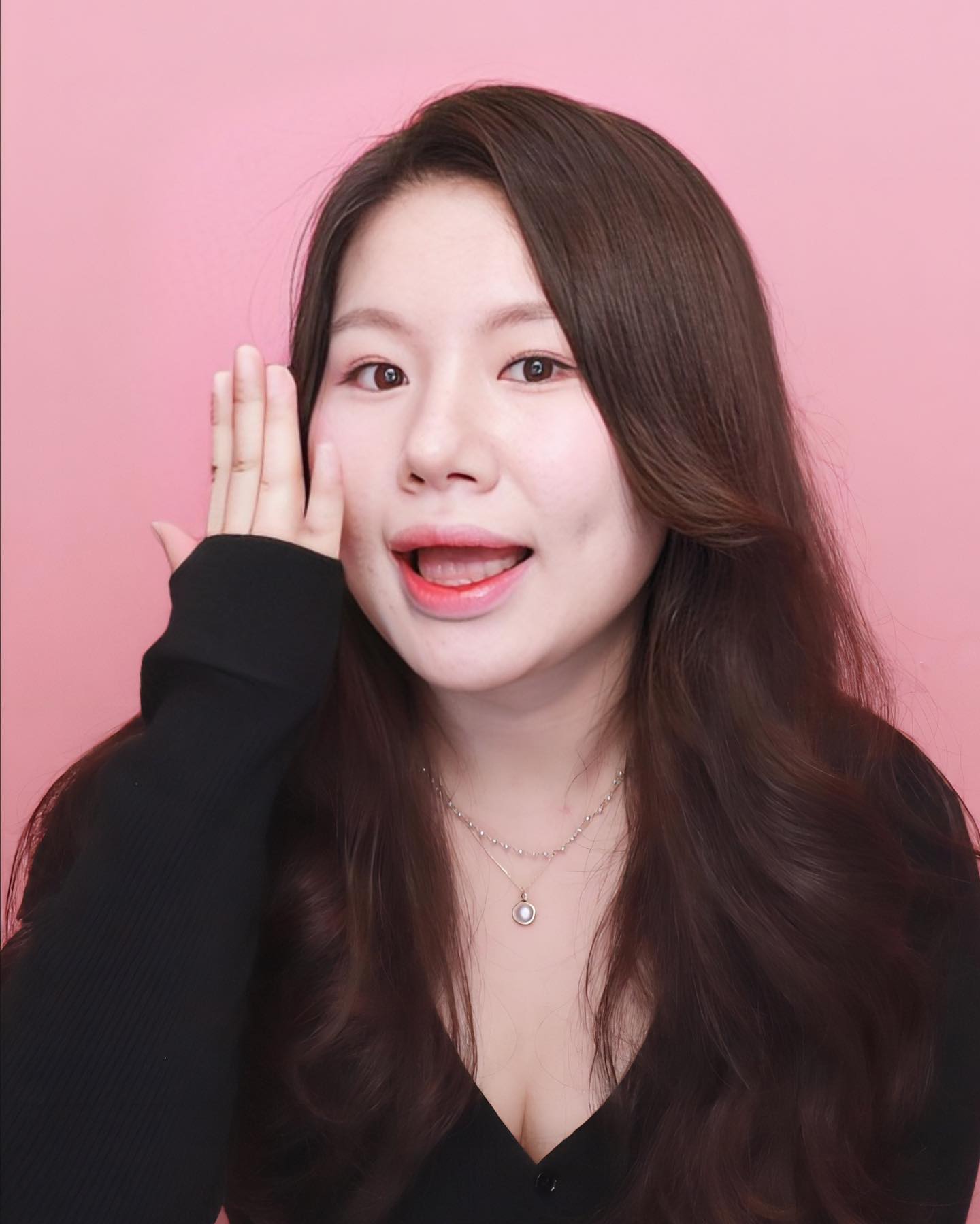 MZ호소인의 요즘 취미🤍🩷
#인생네컷 
요즘 집순이라서 갓생은 포기했지만
오랜만에 눈썹 그리고 외출하면 이건 못참지,,,😏