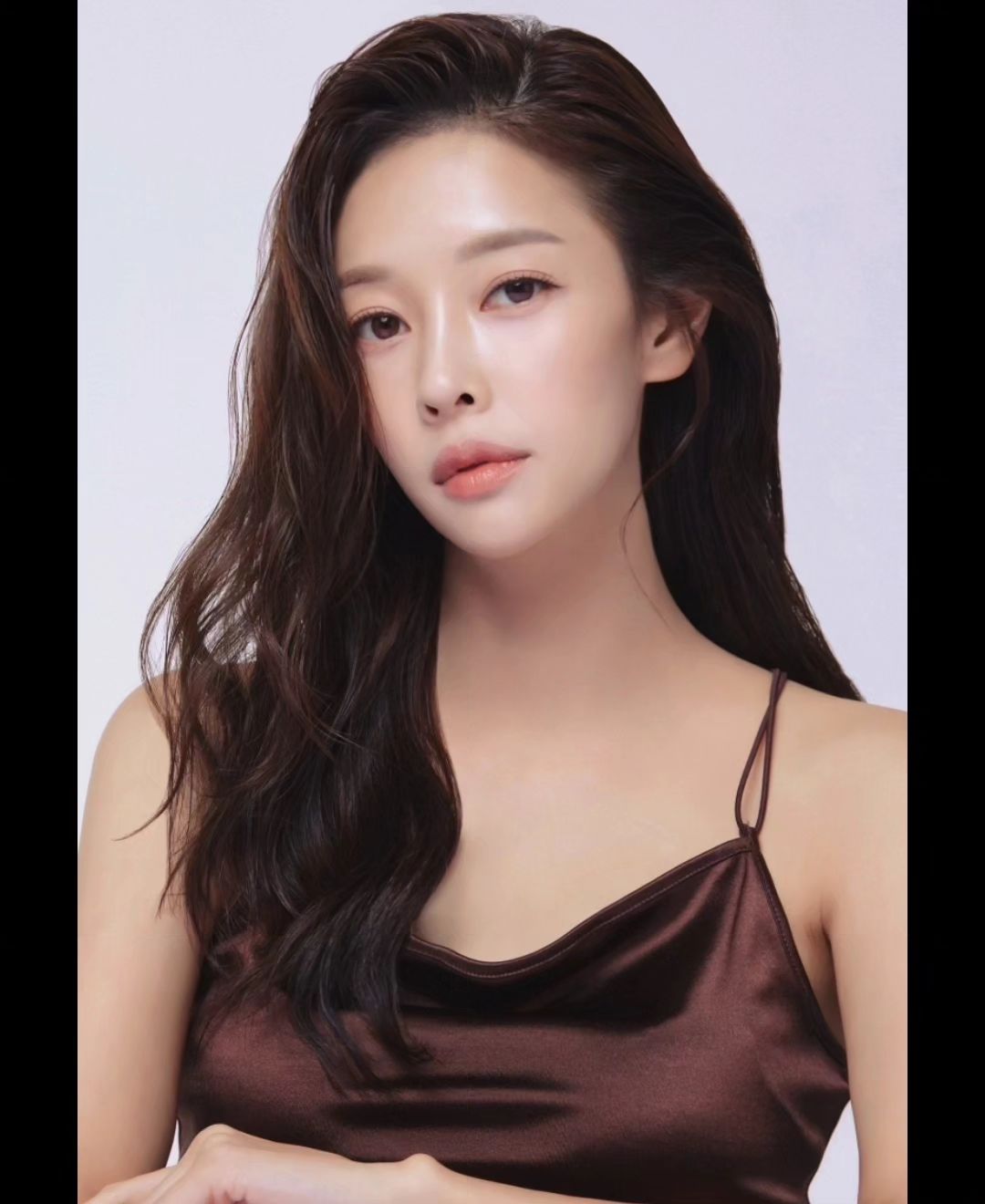 #촬영사진 #モデル #model #뷰티모델 #광고모델 #웨딩모델 #한복모델 #무표정 갈색이🤎  12월부터 새시작!!