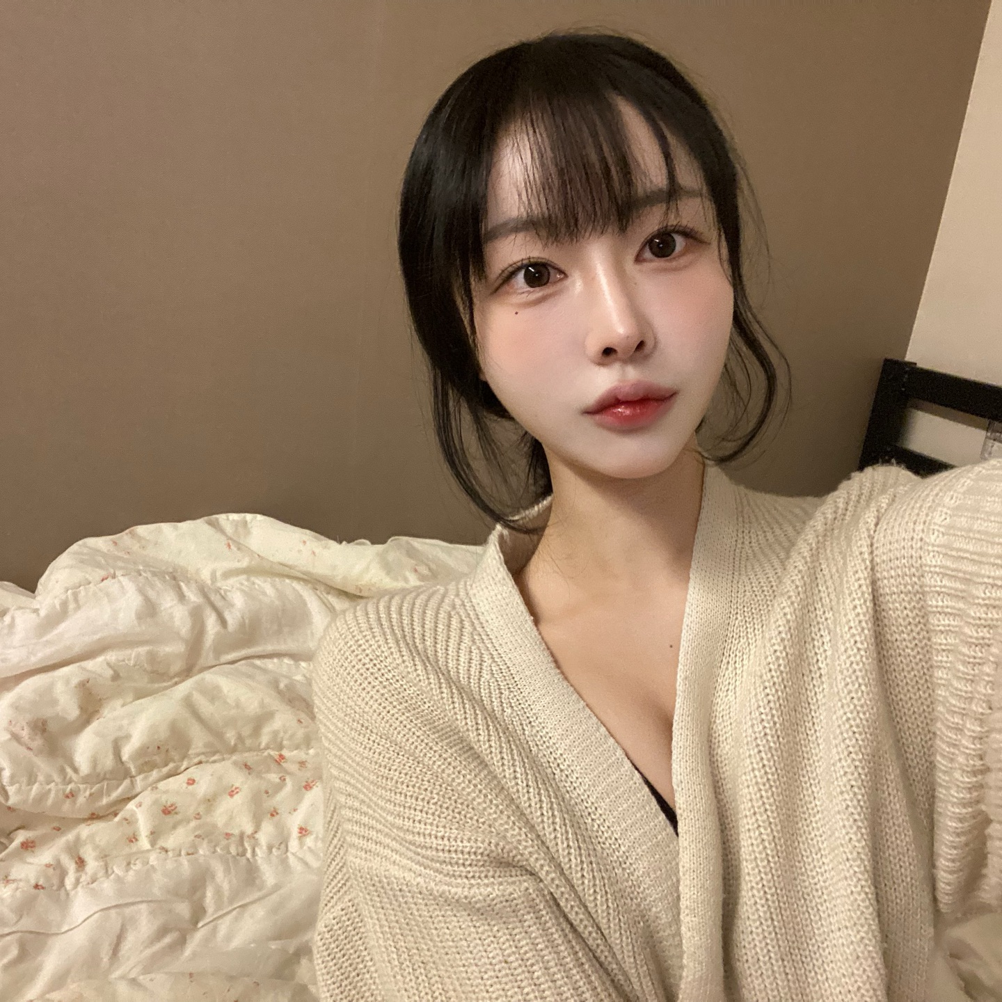 월간 정지윤 정규 12집
.
.
.
.
.
.
.
.
#12월 #셀카 #겨울 #집이최고 #homesweethome #일상 #fypシ #selfie #ootd #좋아요 #fyp #followforfollowback  #패션 #tokyo #おはよう #ねこ #fashion #asia #点赞 #点赞反弹 #healthylifestyle #www #いいね返し #いぬすたぐらむ #お洒落さんと繋がりたい #日常 #netflix #일상소통