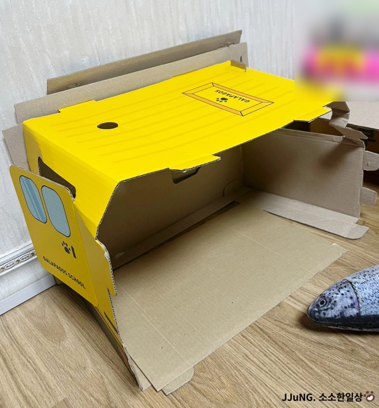 다묘 가정에서의 필수품 고양이숨숨집 디자인부터가 남다른 가티가티 모듈형 숨숨집
