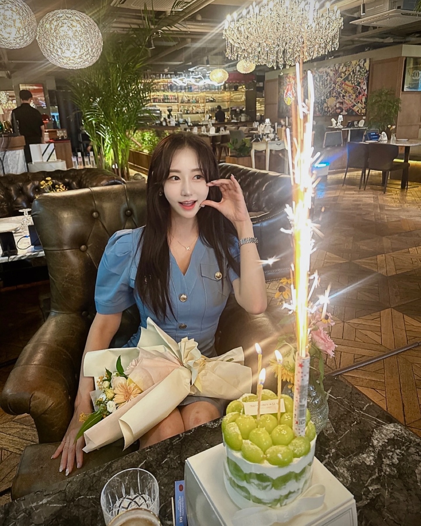 💙
넷플렉스랑 생일파티🎂

-
#8월 #생일파티 #압구정
#스케줄청담 #우마마랩