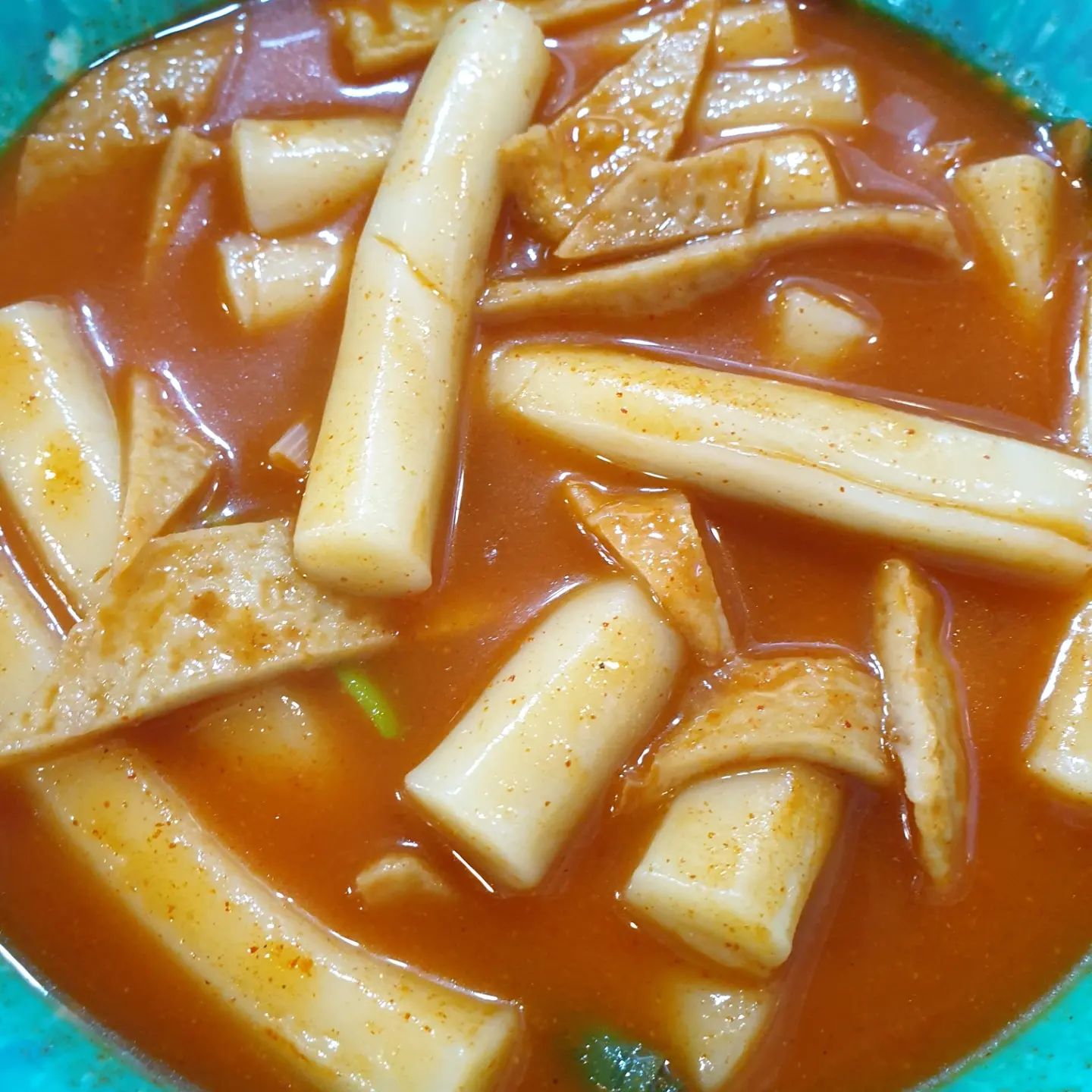 #첫줄

분식이 먹고싶어서 급 분식집 검색..
일욜 쉬는집이 더 많아서 멀리 다녀왔어요.

#떡볶이#순대#오뎅#튀김#김밥#비빔국수#맛있는분식