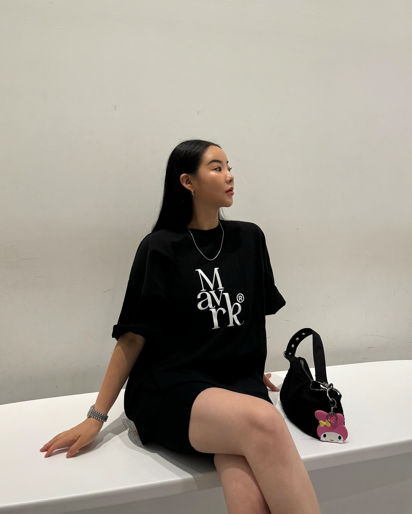 매버릭 티셔츠는 소재가 다 좋아🖤
넥라인도 엄청 탄탄하고 로고 자수도 너무 예쁜데 사이즈까지 넉넉하니 남녀공용으로도 딱인 제품! :) 

-
mavrk_official 

#매버릭 #mavrk #maverick
#오오티디 #스트릿웨어 #스포츠웨어 #짐웨어