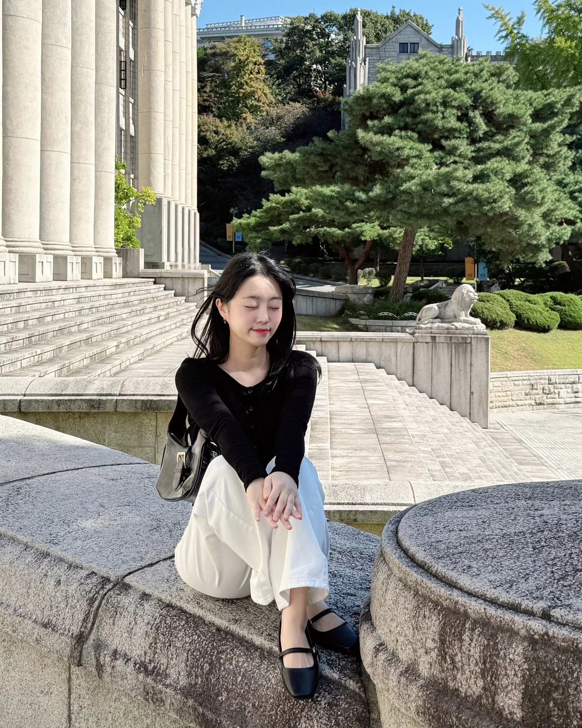 가을 산책
추워지기전에 데일리룩 기록🤟🏻

#데일리룩 #청바지코디