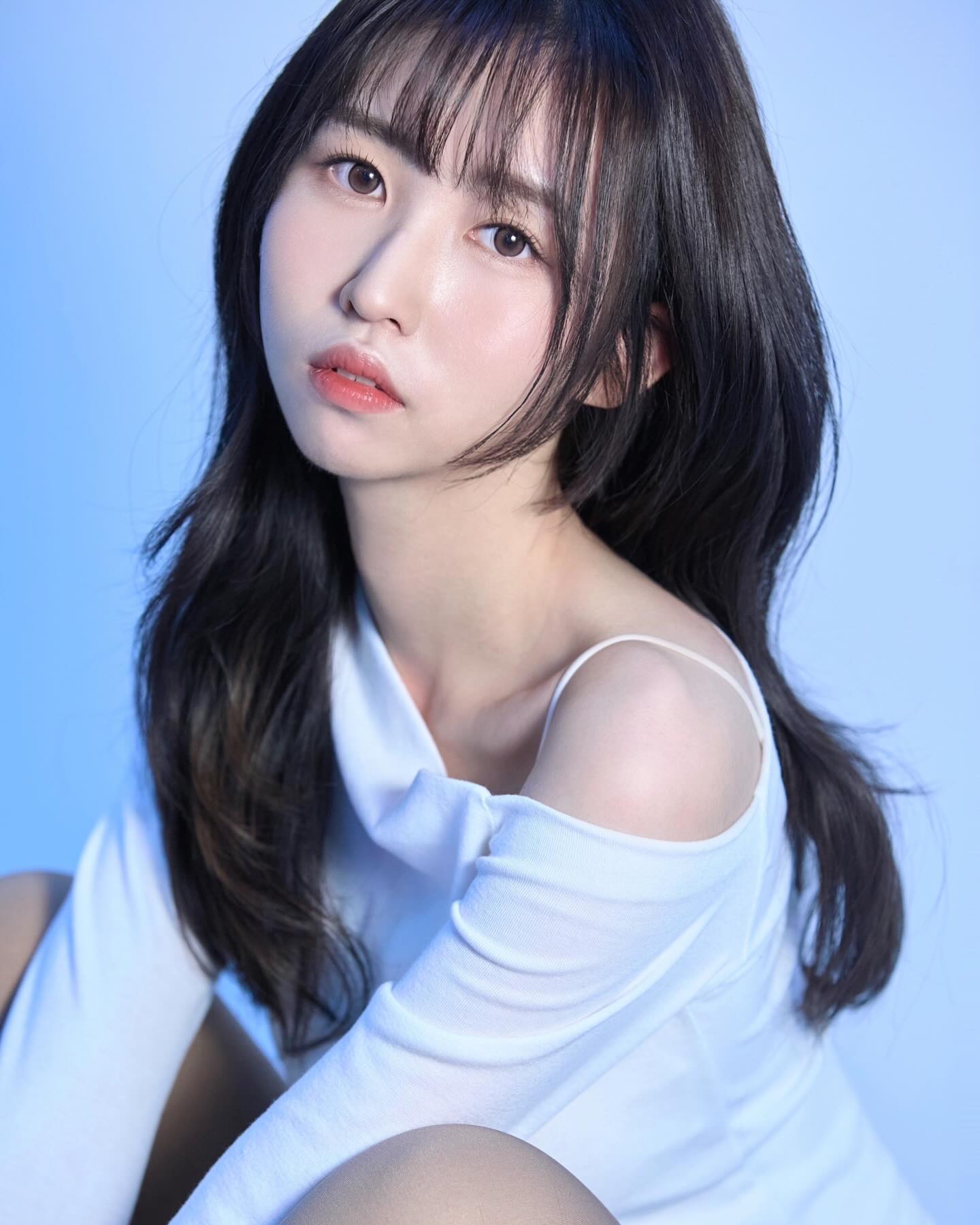 무한 우주에 순간의 빛일지라도.

H.M : samchic_official