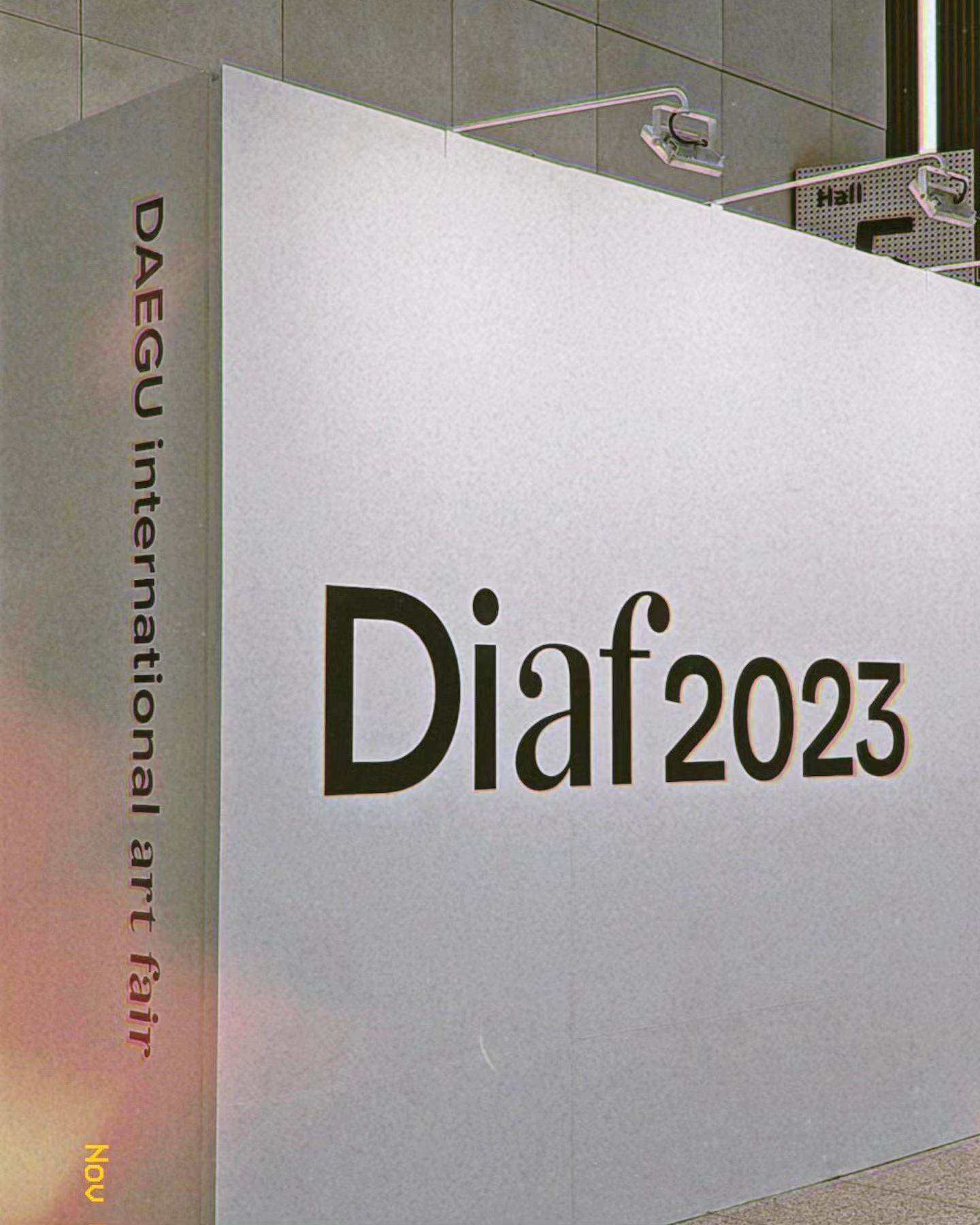 #Diaf2023 #Diaf #국제아트페어 
사촌언니 덕에 VIP로 관람 까지💝
너무 예쁘고 탐나던 작품도 많고 더 올리고 싶은 작품도 많고
돈 열심히 벌자 다짐했다 (금쪽이가)