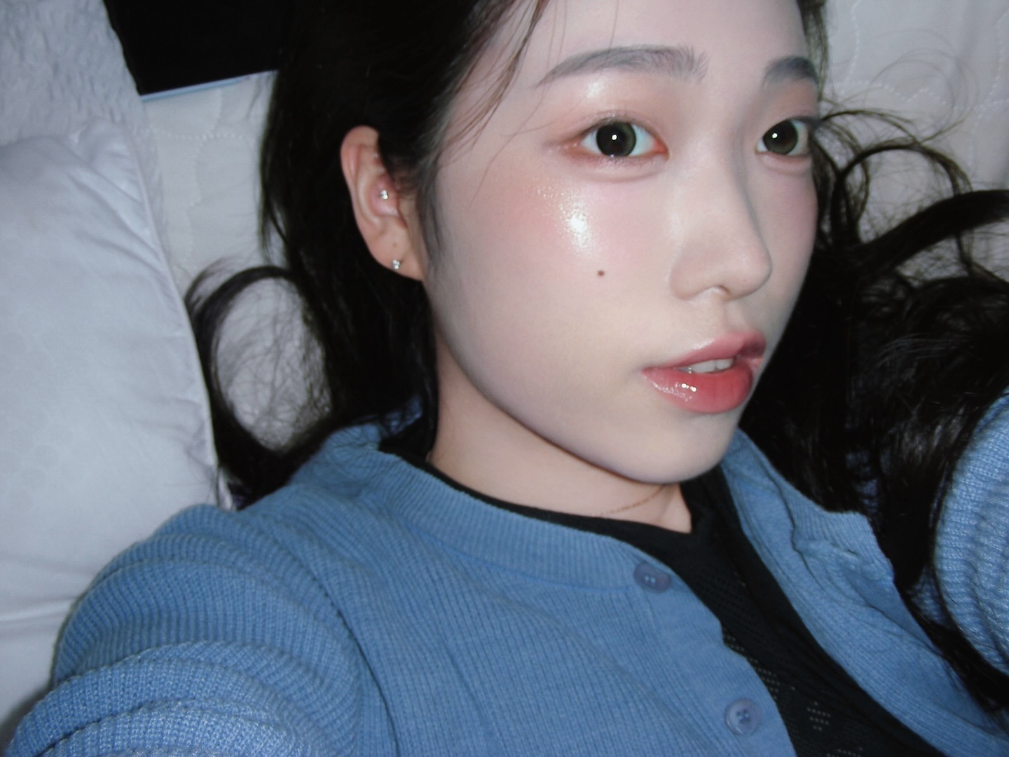 디카를또사버렸는데놀러갈수가업서서집에서나찍고있다 나도예쁜곳가서예쁘게찍고싶은데