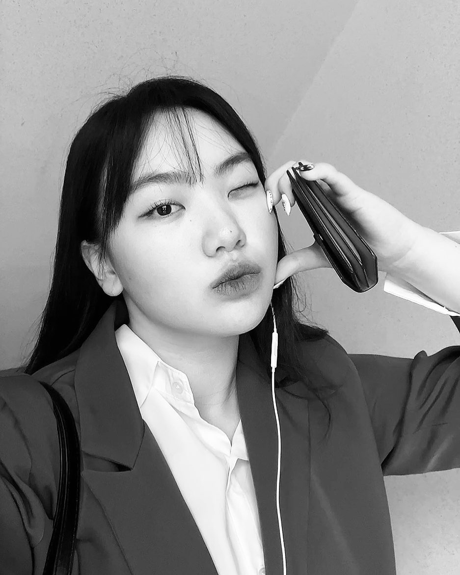 묭
.
.
.
#일상 #instadaily #selfies #selfie #셀카 #셀스타그램 #follow #me #likeforfollow #f4f #선팔하면맞팔 #맞팔 #오늘  #goodmorning #lifestyle  #ootd #likeforlikes #like4likes #좋아요반사 #좋아요 #좋반  #dm환영