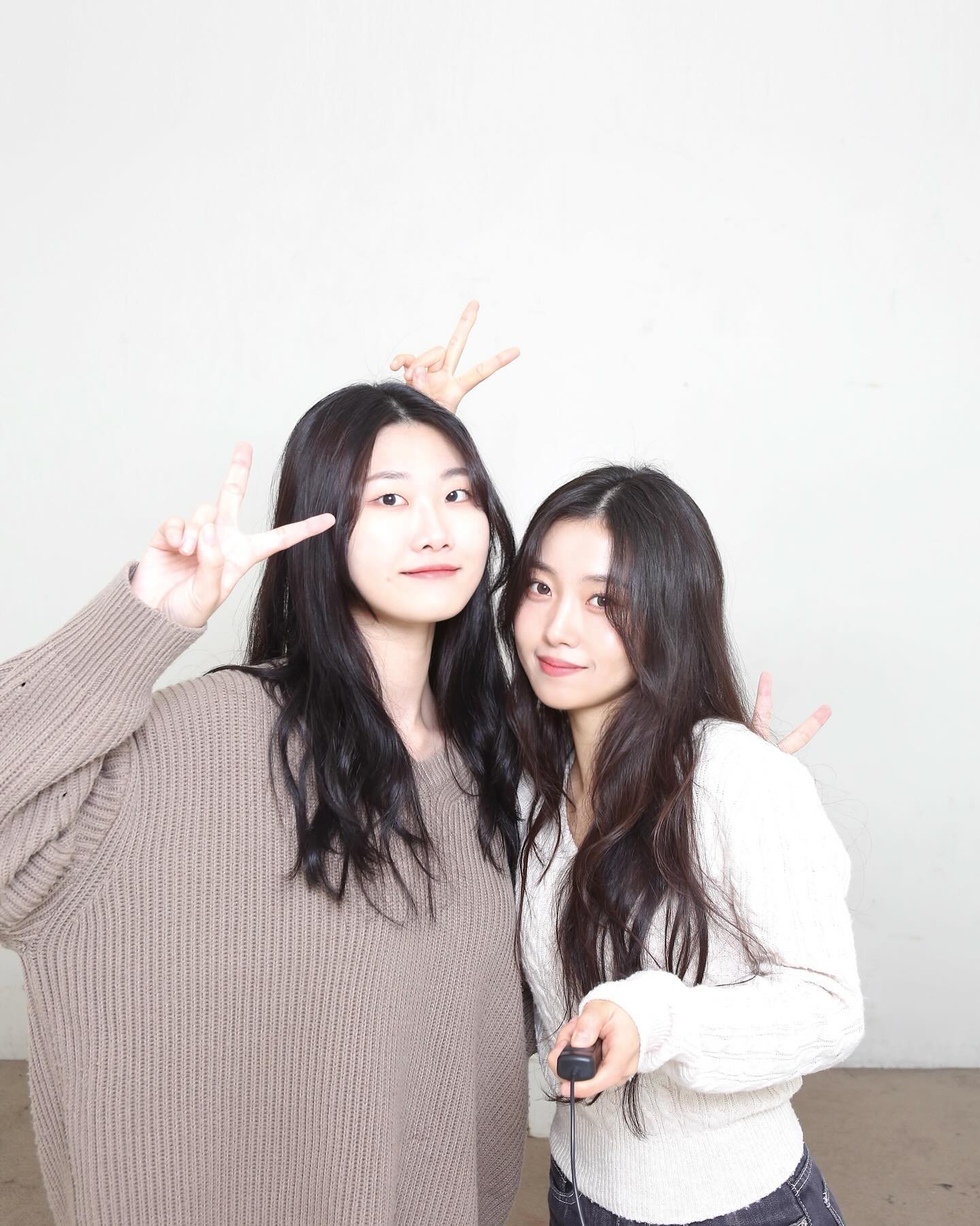 4학년 마지막❔ 기록💭💭
울 서혜랑 실험복 입고 야무지게 찍었다
한건 없지만 추억은 많았던 대학교 시절 안녕,,
#4학년 #종강 #졸업