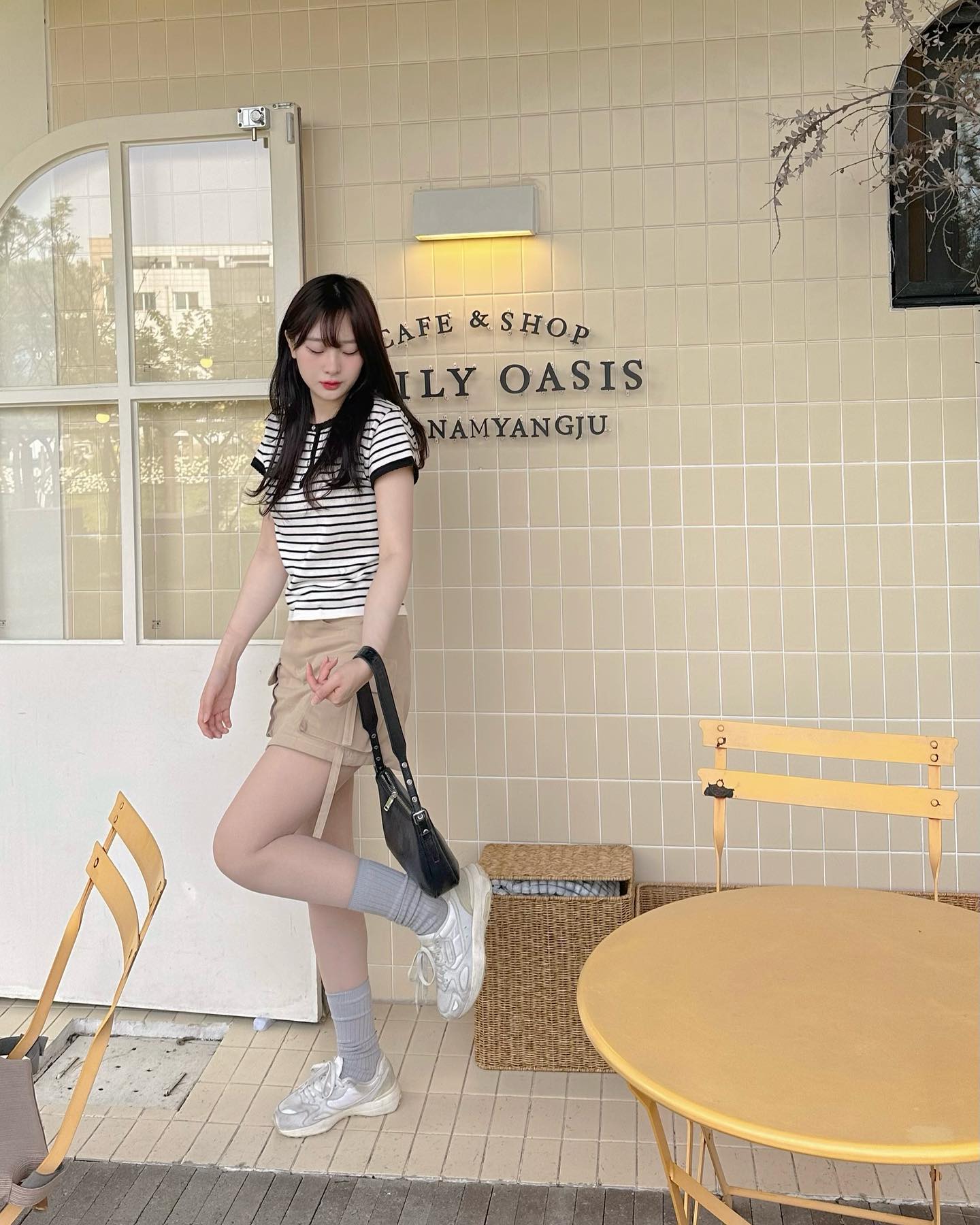 #협찬 

틸아이다이 24 SS 3가지템 ✨
데일리로 입기 좋은데 소재가 
너무 부드러워서 놀랐어요 ☺️
-
제거 좋아하는 유튜브가 내돈내산이라며
최애브랜드라고 소개하눈데
입고 그럴만하다고 바로 수긍했지모야👀
-
till.idie_official

#틸아이다이 #디자이너브랜드 #틸아이다이24SS #여자데일리룩 #신세계강남 #출근룩