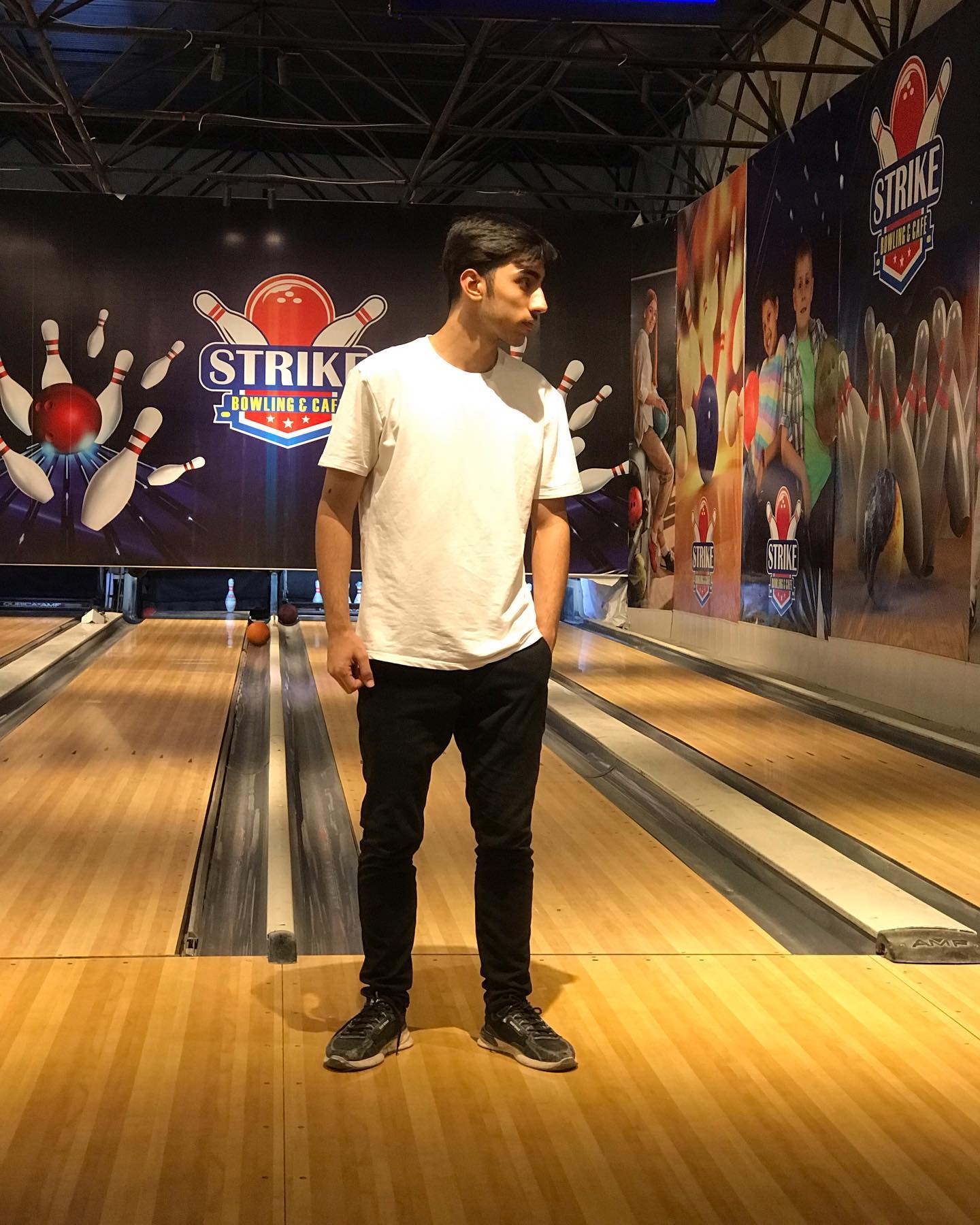 Bowling has become my favorite game 🎳🎳🤾
