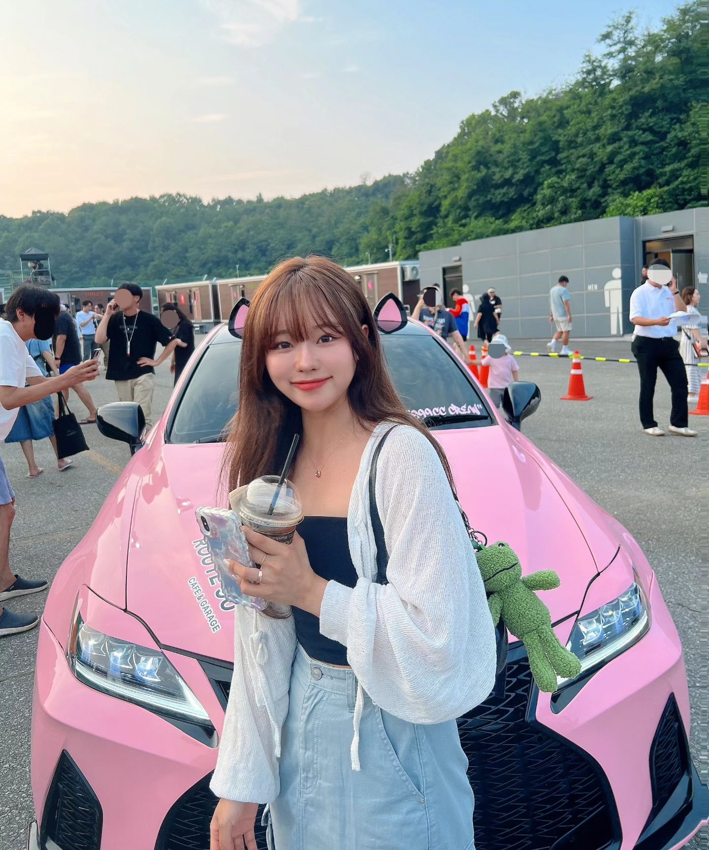 7~8월 사이🏁🩵☂️🩷 
.
.
이제야 올리다니ㅜㅜ 
이번년도 여름은 진짜 너무 더운데 겨울은 얼마나 추우려나😮‍💨