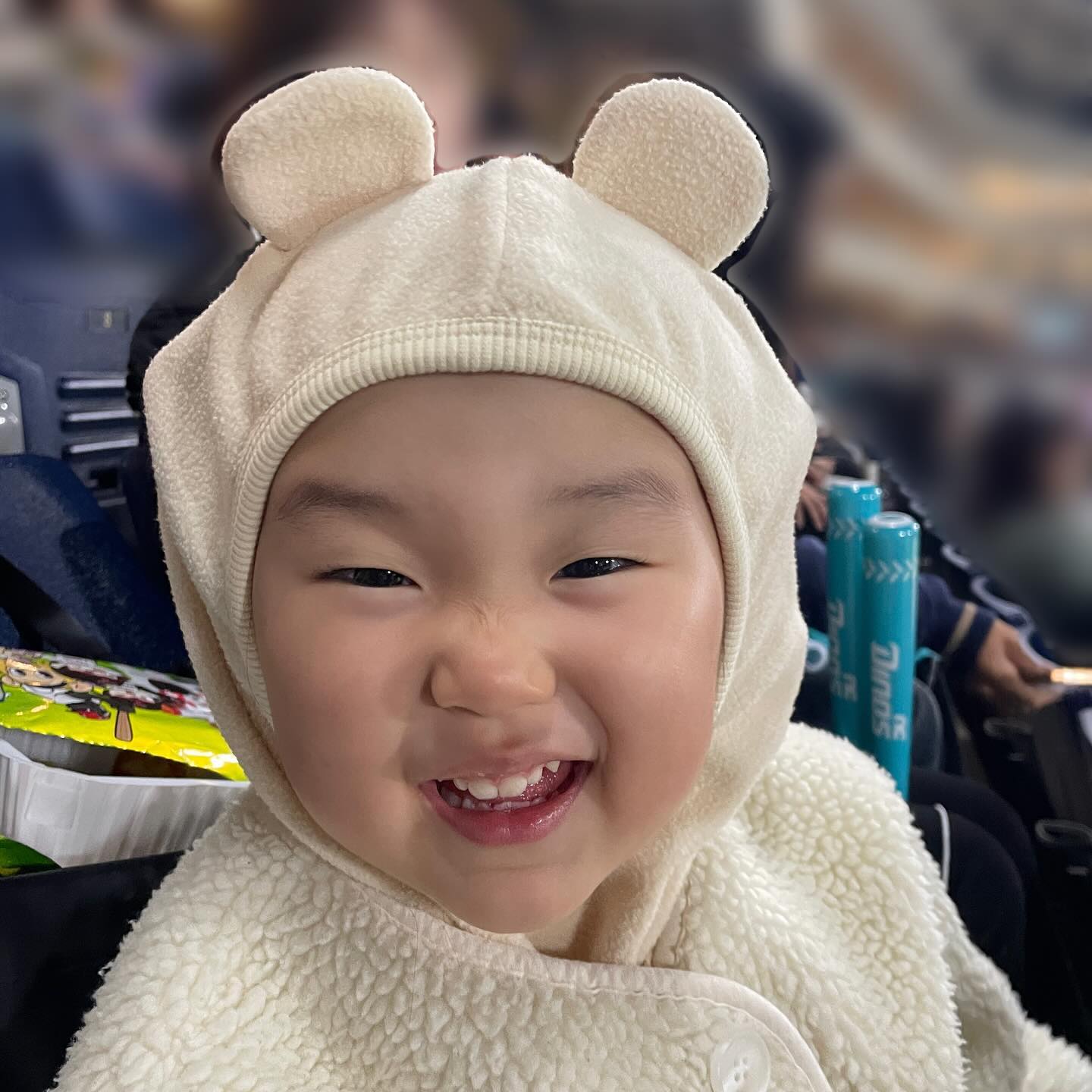 + 𝟭 𝟬 𝟭 𝟰 𝗱𝗮𝘆𝘀

야구장에서 잔뜩 신난 딸구 (๑˃̶͈̀∇˂̶͈́)و⁾⁾˚*
얼마나 신났는지 말이 필요없죠? 
그냥 딱 보면 모든 것이 느껴지는 사진 ! 

이 사진을 보는 분들,
모두 행복해지길 🩵💙
⠀ 

#🍓안녕딸기야 #231102 
#jukyung_baseball