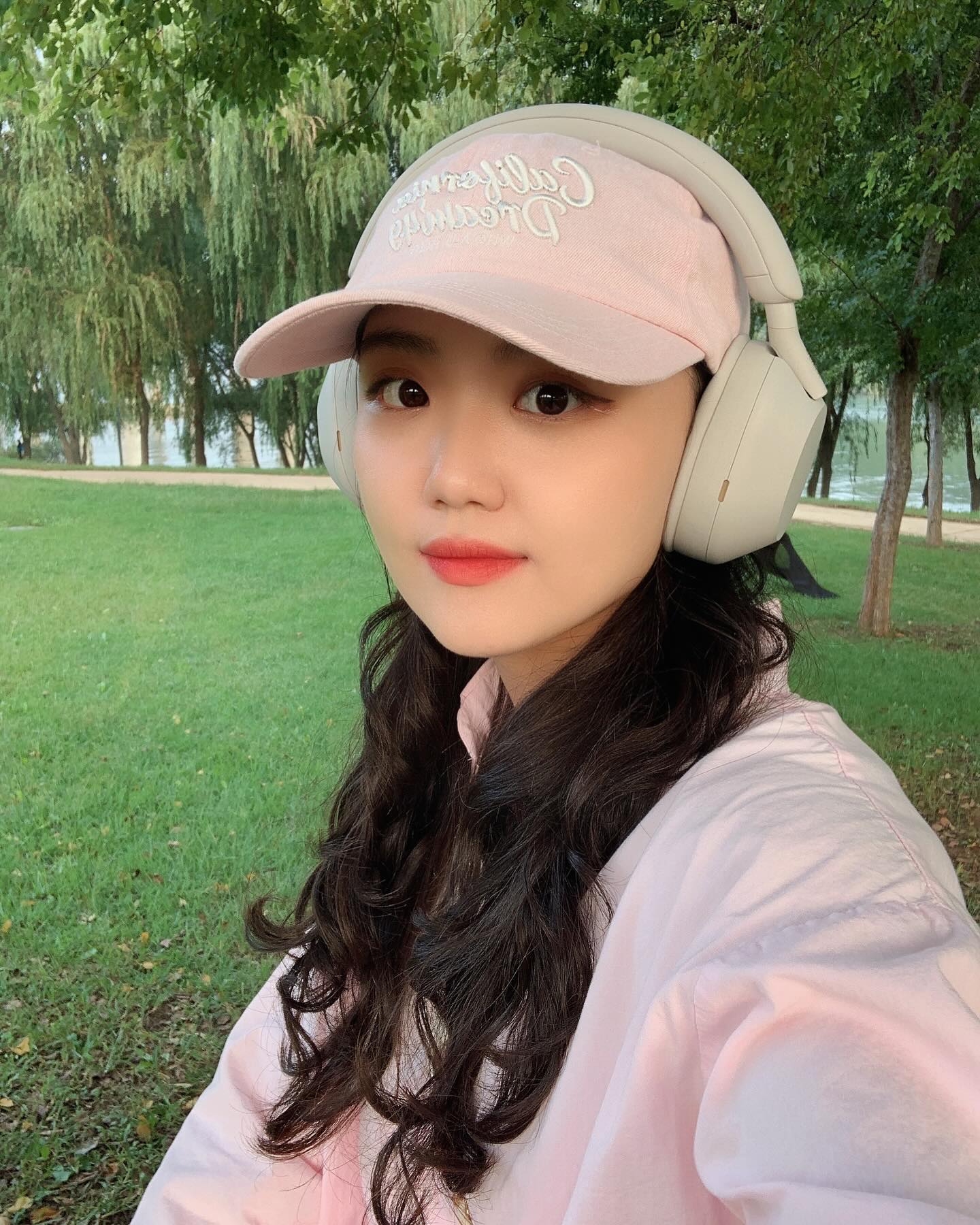 휴일 2️⃣일차 
초록색, 바람, 자전거…좋아하는거 잔뜩🌱 🌱 #양화한강공원