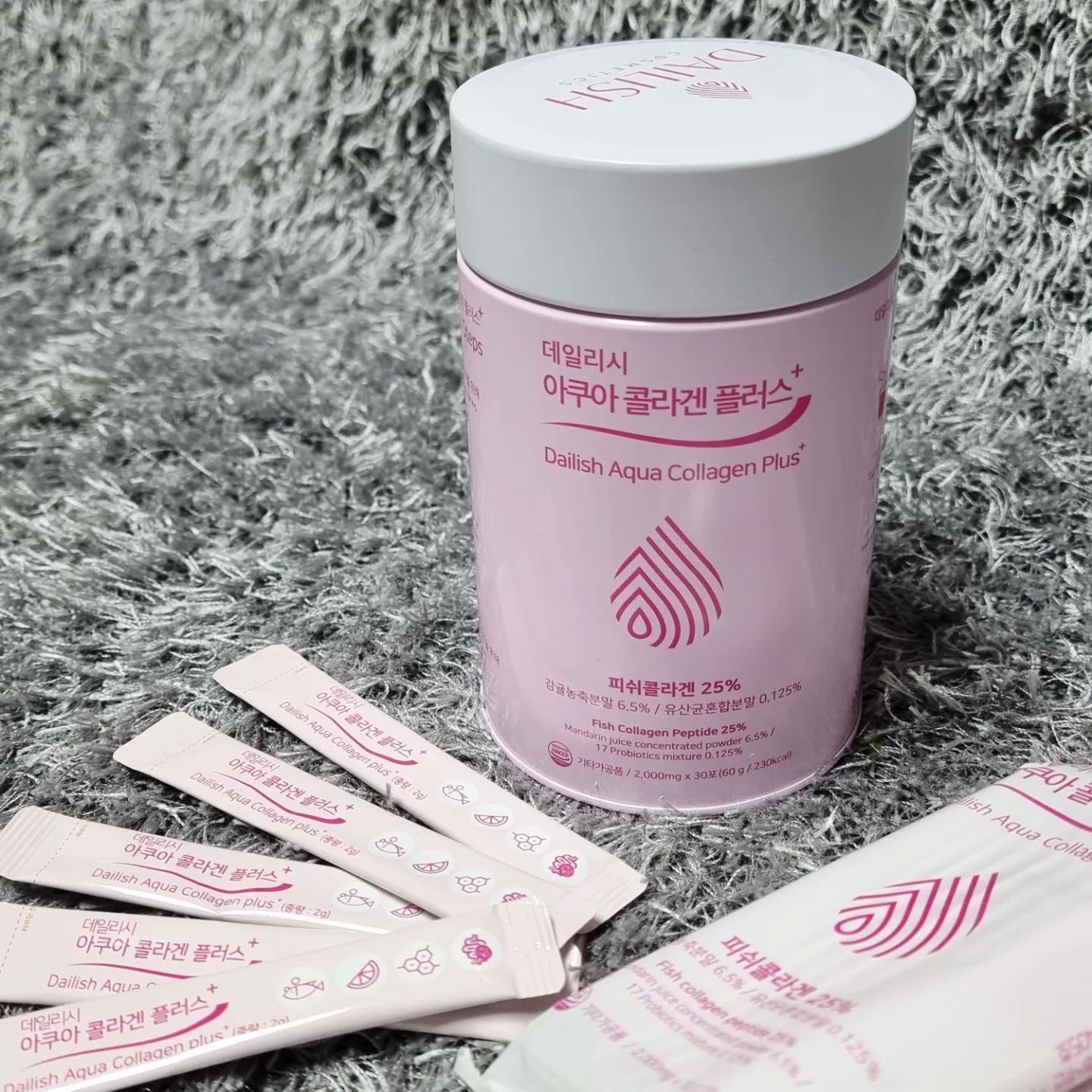 #협찬 이지만 맛있게 콜라겐을 먹을 수 있어서 좋은 #아쿠아콜라겐플러스 동물성 콜라겐보다 42배나 흡수가 잘되는 피쉬콜라겐

콜라겐 합성에 도움을 주는 비타민C, 장내 유익한 미생물의 생장을 촉진시키는 프로바이오틱스 를 한포에 모두 담았다.
 
제주감귤 농축액으로 맛을 잡아 비린맛없이 맛있게 먹을 수 있어서 좋은 피쉬콜라겐 #콜라겐플러스 

아름다운 외모로 가꾸고 싶으신 분!!
상쾌한 아침을 시작하고 싶으신 분!!
나른하고 과도한 업무로 피곤하신 분!!
맛있게 콜라겐을 드시고 싶으신 분!!
언제 어디서나 간편하게 섭취하고 싶으신 분!!

이런분들께 추천합니다.

1일 2회, 1회 1포 물과 함께 혹은 직접드시면 되는 간편함.

https://smartstore.naver.com/dailish/products/7291341583

#데일리시 #dailish #피쉬콜라겐 #비타민c #프로바이오틱스 #프리바이오틱스 #콜라겐추천 #피쉬콜라겐추천 #콜라겐 #뷰티 #미용 #일상 #소통 #뷰티그램 #일상소통 #좋아요 #인친 #인친해요 #맞팔 dailish_official
