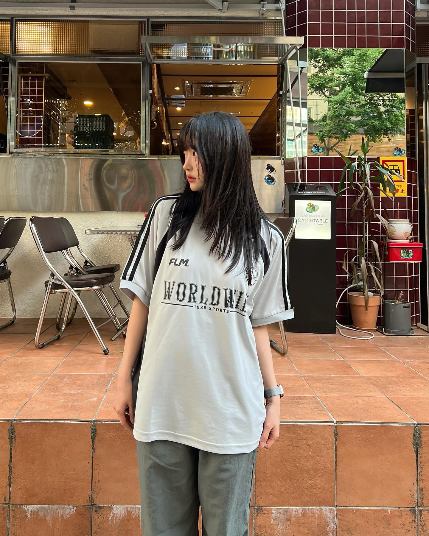 날씨 좋으니까 기분 최고여 🍀
.
.
.
#제품제공 #필루미 #필루미네이트 #filluminate 
#반팔 #반팔티 #반팔티추천