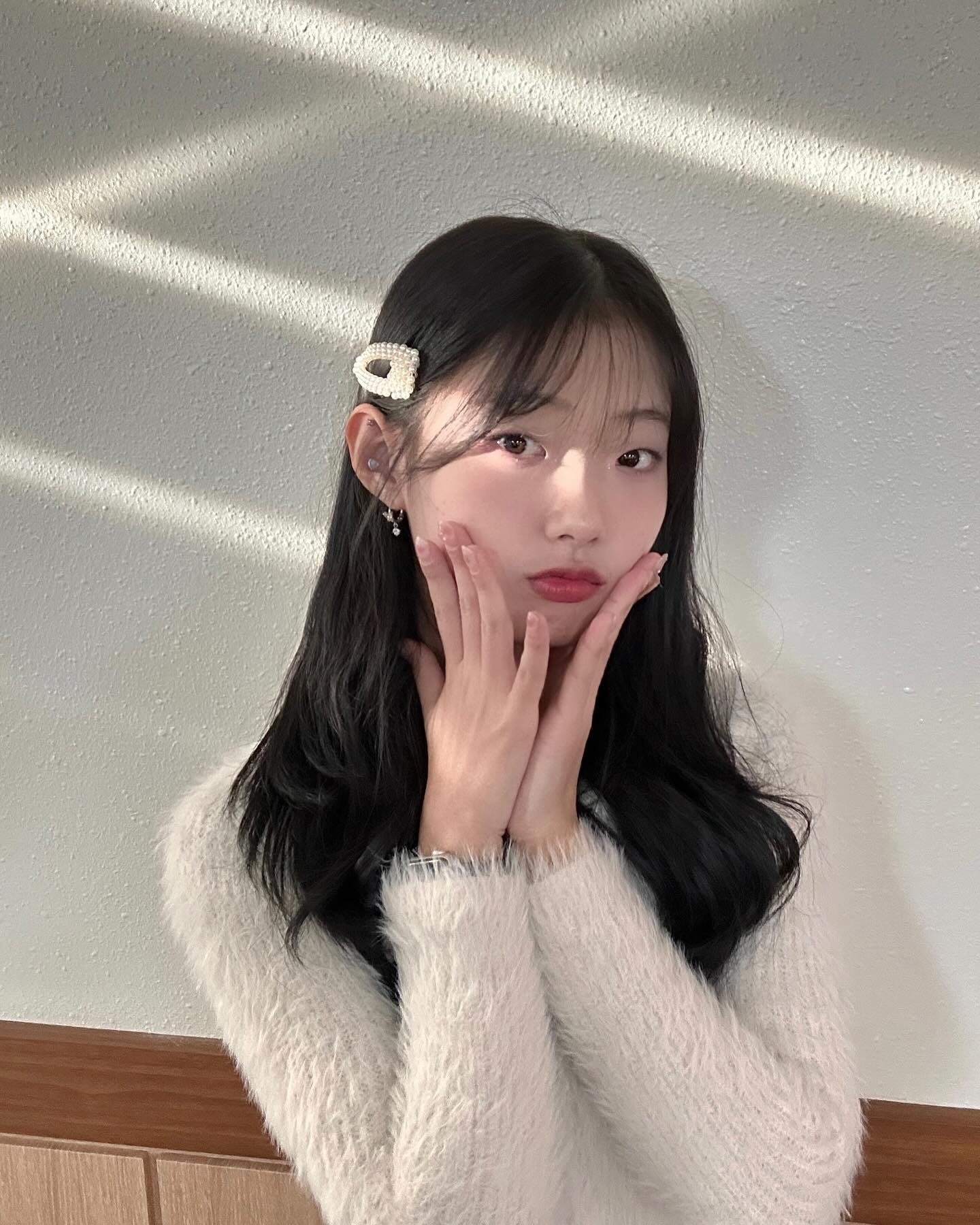 UCDC 첫 정기공연! 〰️☁️ 아쉬운 부분도 많았지만 많은 분들의 도움으로 이렇게 잘 마칠 수 있었던 것 같아요! 와주신 분들 정말 감사합니다! 우리 UCDC도 올 한 해 진짜진짜 수고했어요ㅜㅜㅜㅜ🥺 MC도 맡겨주셔서 이렇게 좋은 경험 감사합니다 🙇‍♀️🤍 영상은 천천히 정리해서 올려볼게요 ╰(*´︶`*)╯♡