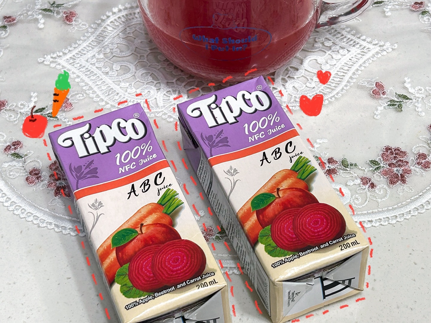 #제품제공 tipcojuice 

자연 그대로의 식물 영양소, 비타민과 무기질이 풍부한 ABC주스!! 🥕🍎🍅🥗

팁코 주스는 (사과, 당근, 비트) 5:2:3 요 세가지 재료만 담겼고 물 한 방울 섞이지 않았다는 점!! 🥹

65kcal로 저칼로리여서 아침식사로 건강하고 가볍게 즐길 수 있고 비타민 C가 풍부하며 다이어트에 도움이 되고 각종 성인병까지 해결해주는 만능주스 🧃 

건강주스, 야채주스 입도 안대는데 팁코는 부담없이 깔끔하게
마시기 좋았고 아침에 간편히 먹고 있어요! 
다이어트 하시거나 아침식사를 거르고 계시다면 “팁코 ABC주스“를 추천드립니다~~! 🍀👍🏻

#팁코 #ABC주스 #프리미엄주스 #해독주스 #클린주스 #야채주스#음료추천 #세계3대건강주스 #쿠팡 #tipco
