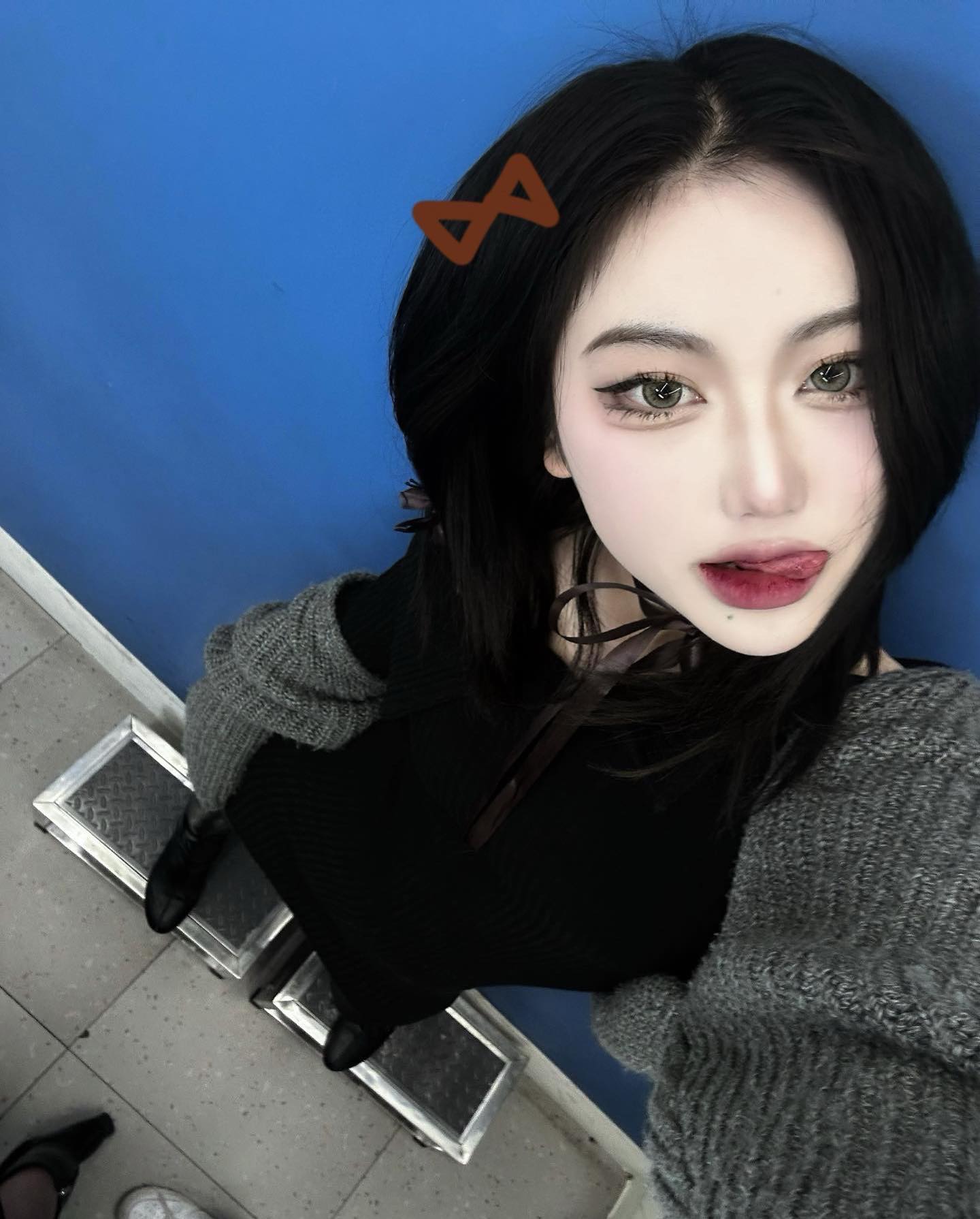 우하하 리본인간
