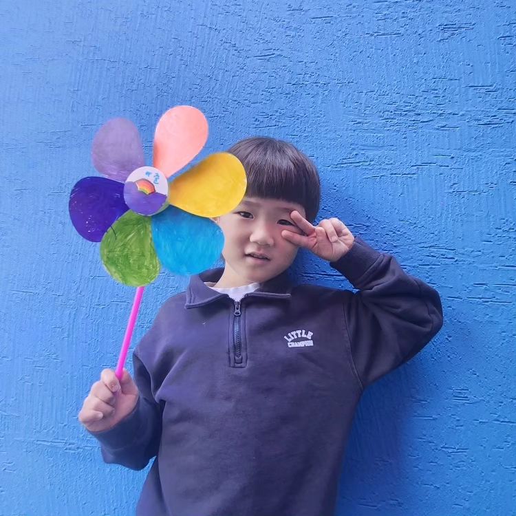 간만에 울아들사진
왠일로 이쁘게 나온 사진들이 있어서 기록남기는중
이렇게보니 또 많이컸구나 ㅜㅜ
벌써 내년엔 초딩이네
언제이만큼 컷는지 ㅜㅜ
앞으로 말만 좀 잘듣자
아들아ㅋㅋㅋ