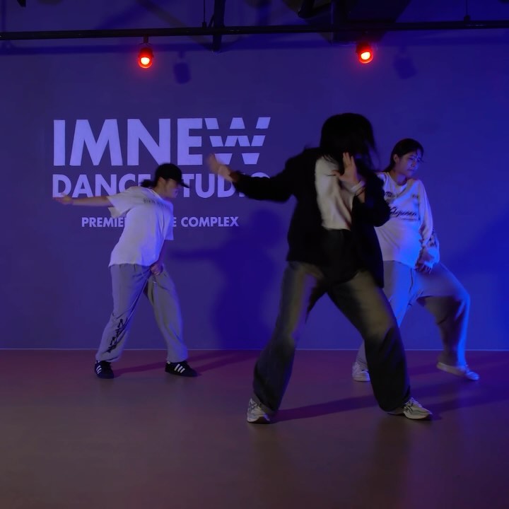 크브오빠 노래는 언제 들어도 좋쟈냐 ~ 🫧🩵

📍 imnewdance_anyang EVERY TUR PM 820

🎧 chrisbrownofficial #nooneelse 
🧠 jyesssta 

#jye #jyechoreography #dancer #choreo 
#choreography #imnew #imnewdance #follow #like 
#chrisbrown #nooneelse #pop #kpop #reels 
#코레오 #릴스 #아임뉴댄스 #안무가 #안무 #국힙 #외힙