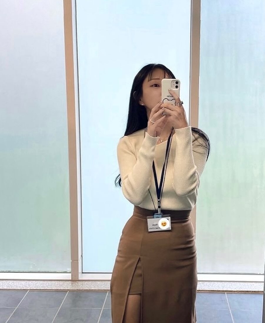 ⠀👗 평소와 다른 멀쩡한 출근룩
⠀