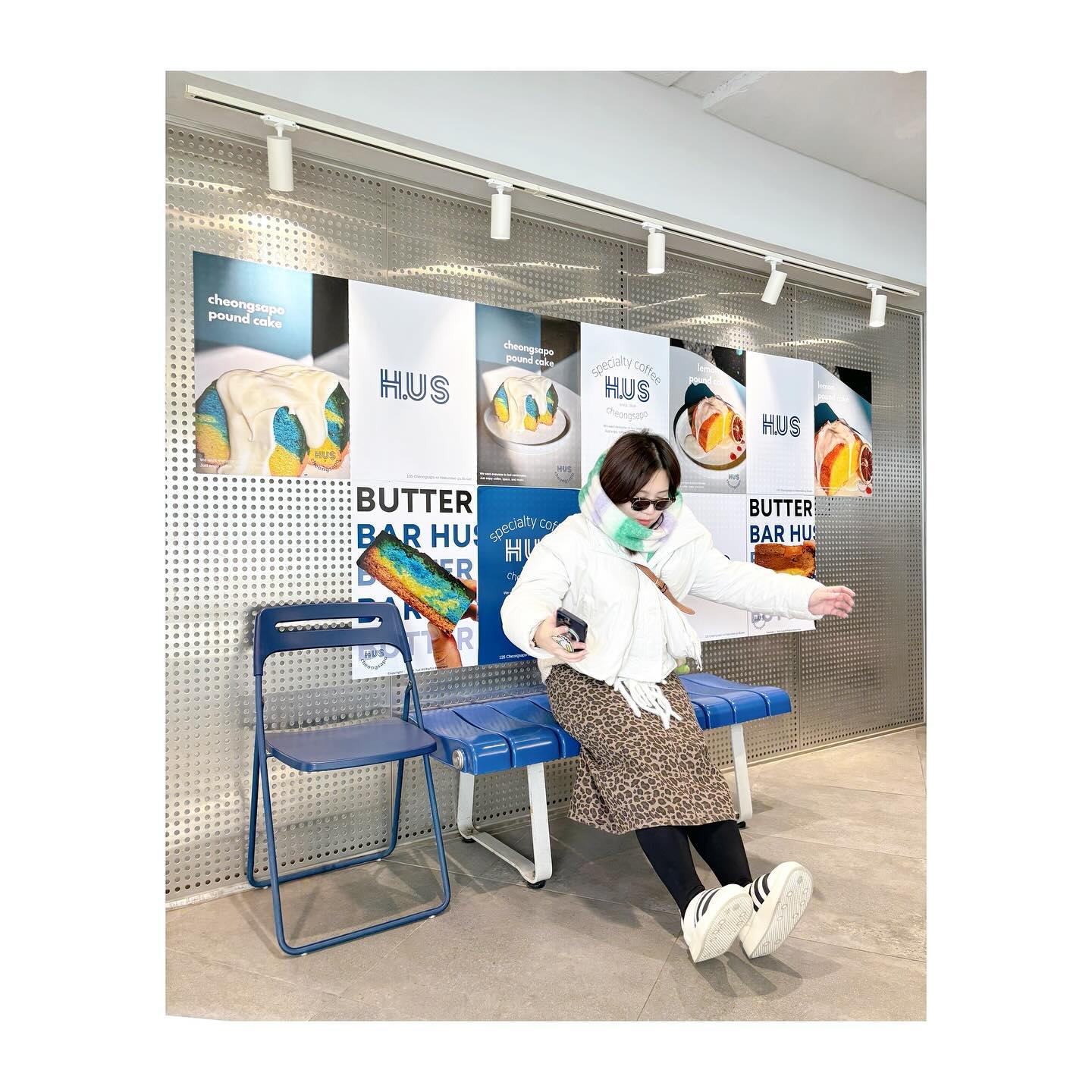 #첫줄반사 

.
청사포 카페에서