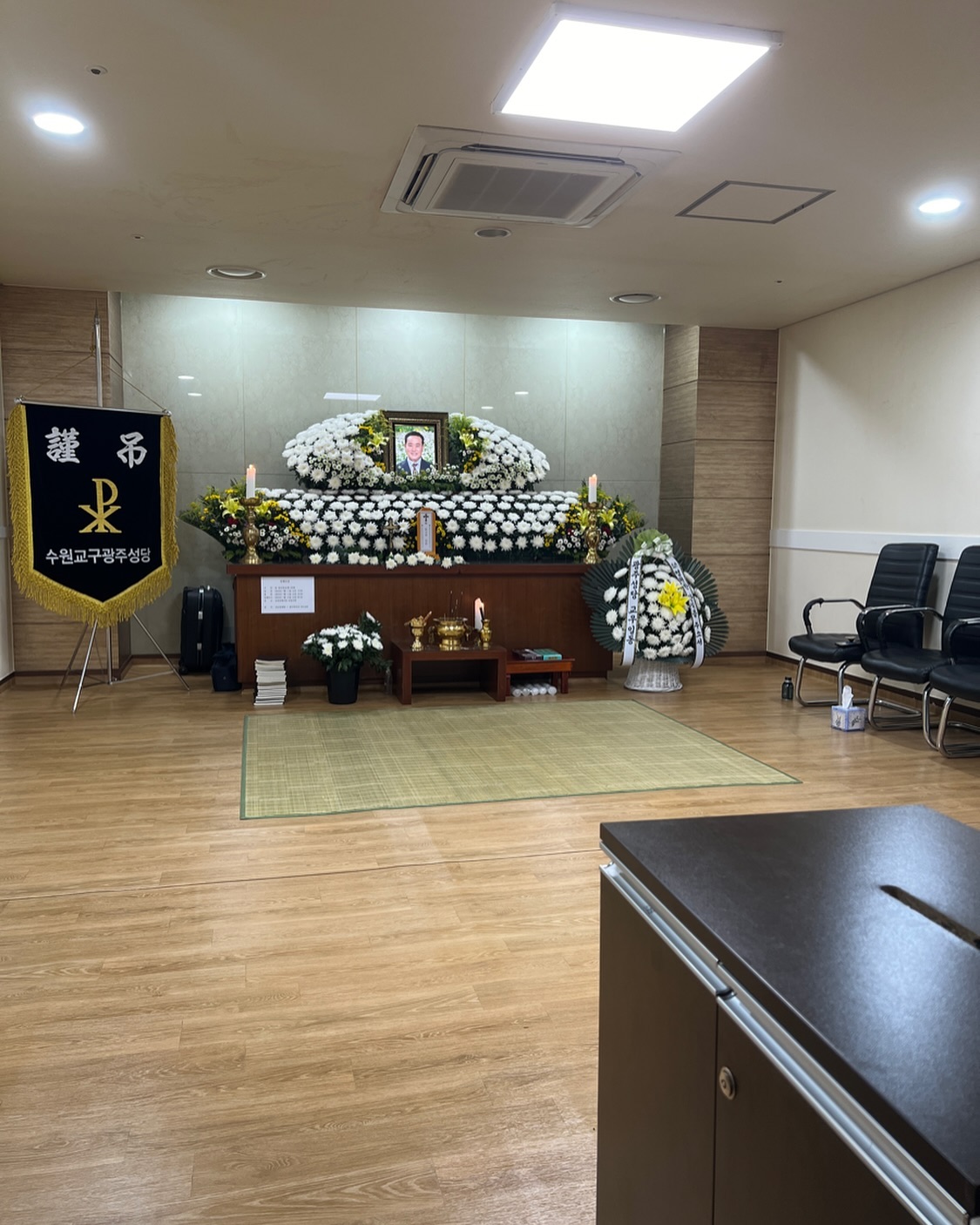 삼촌 이젠 아프지 마세요

이제는 아프지말고 행복하시길..