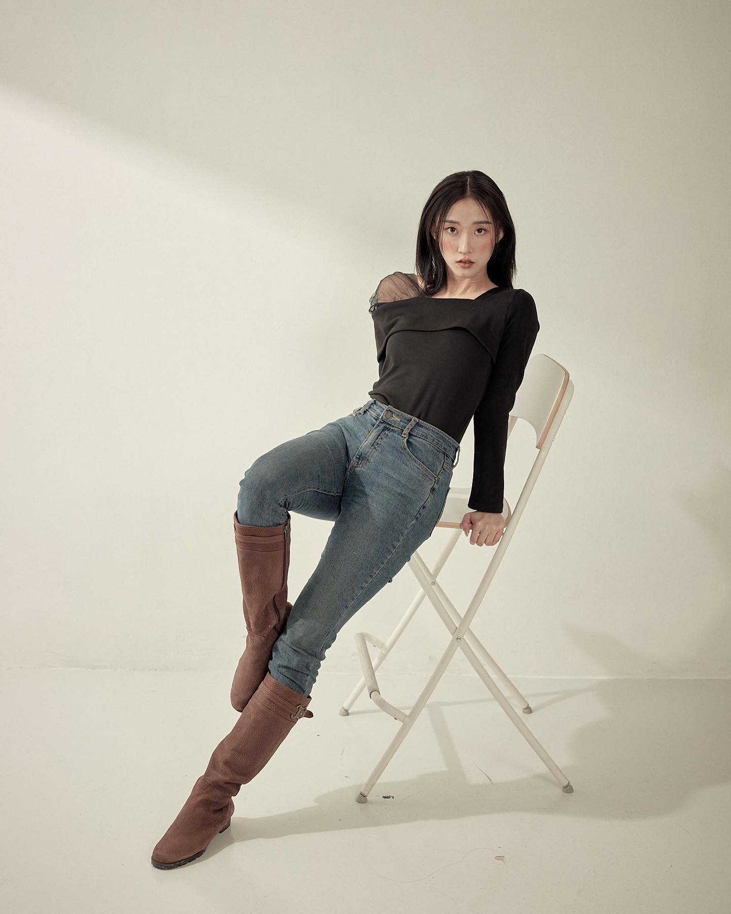 쫌 예전인데 뒷북 🪘📔 한 번 쳐보기 

막짤 두 개가 맘에 들어서 빌드업 🤭🤭🤭