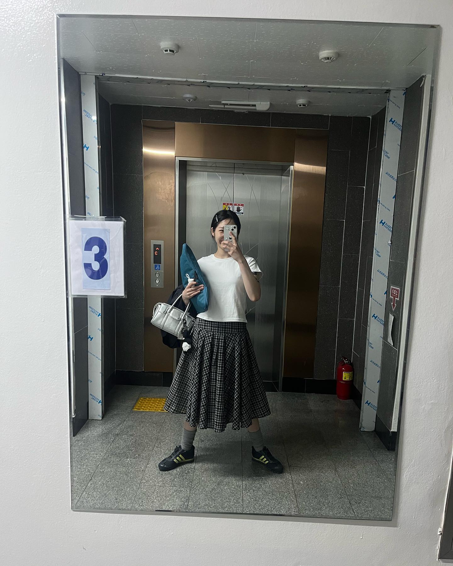 온통 999인 나의 일상과 서울상경한 이호두
1일 2산책중 ... 💁🏻‍♀️❣️