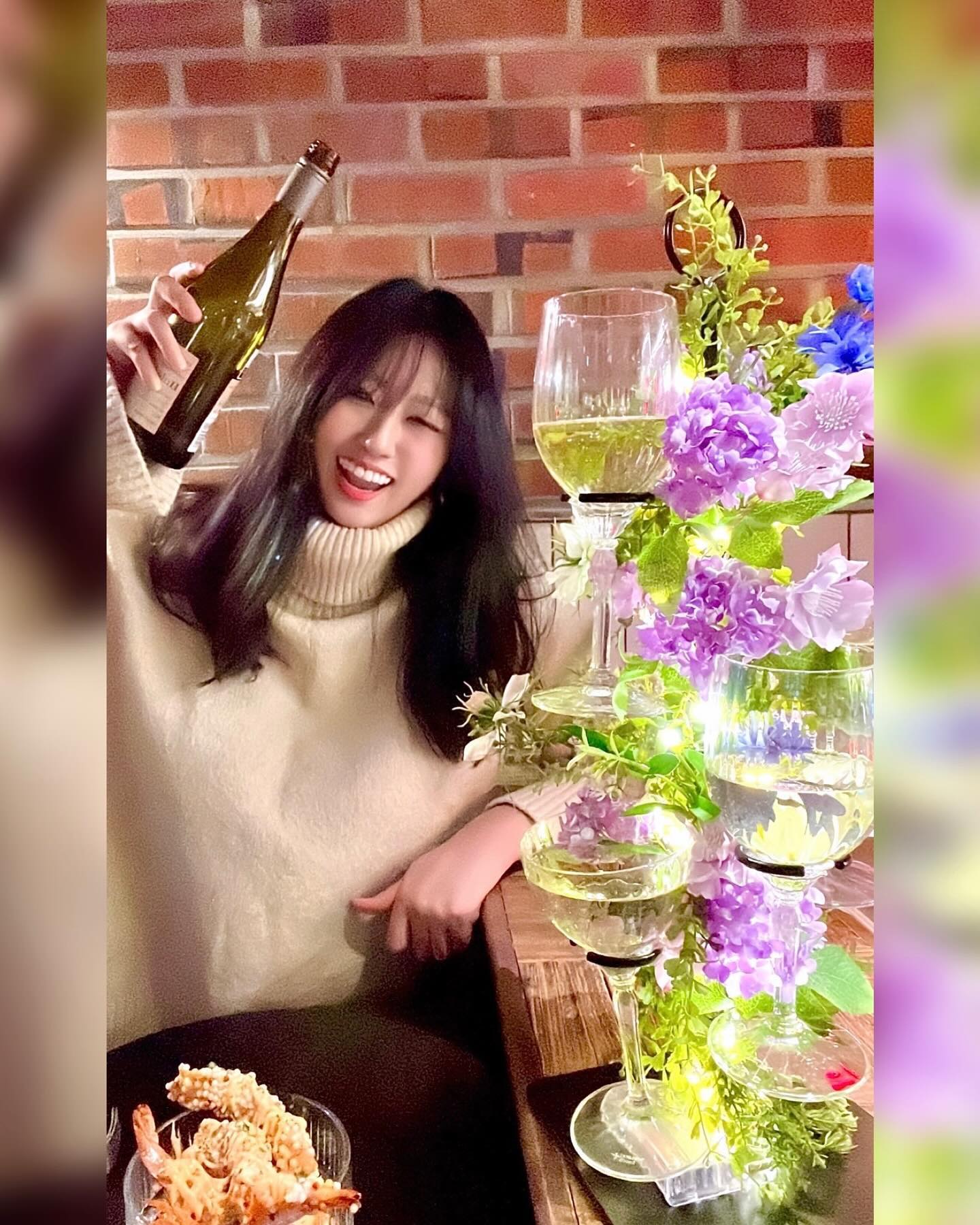 내가 좋아하는 Wine + Flower + Tree ❣️
간만에 핫플 다녀왔어요 헤헤