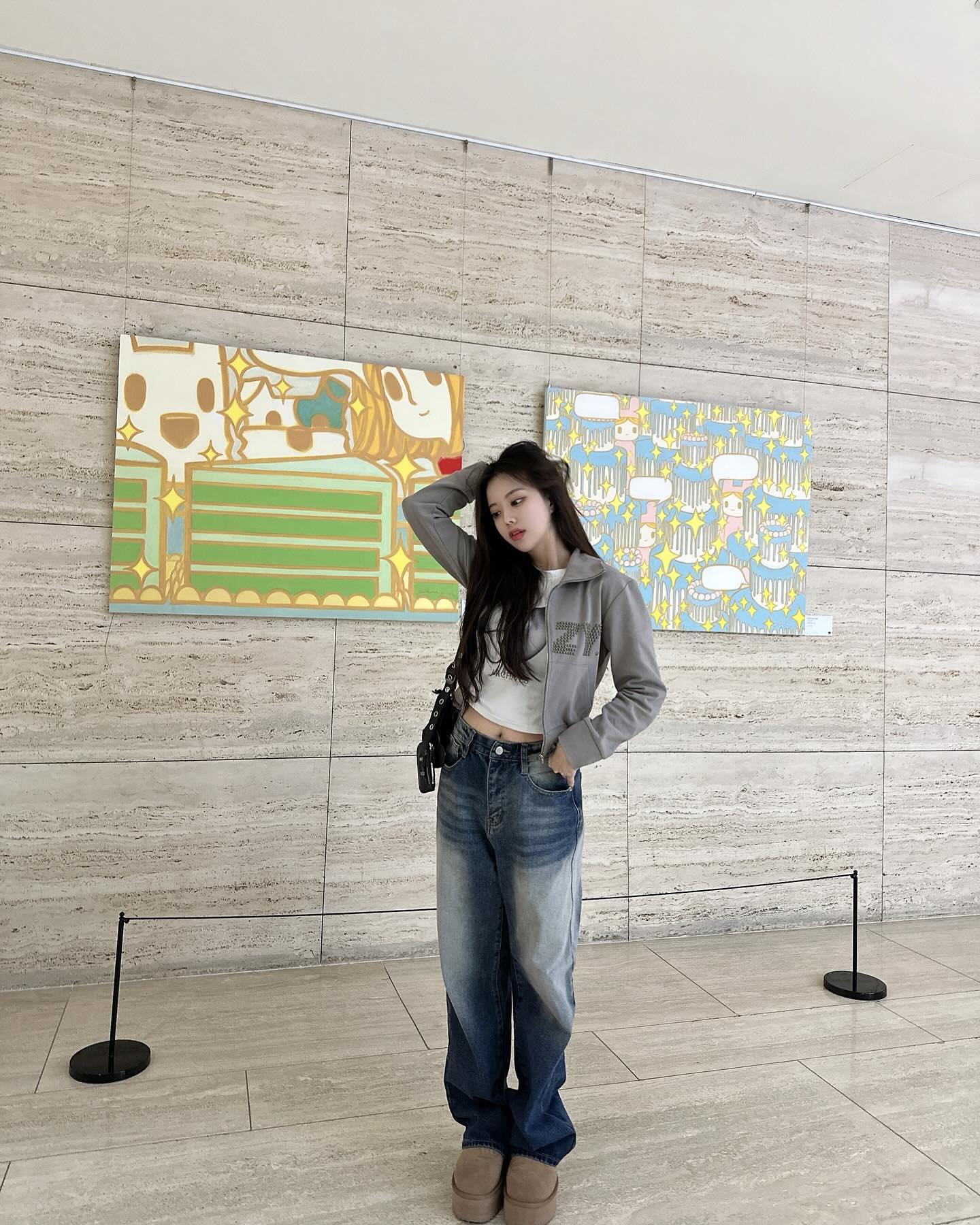 #협찬 2f_lowstudio 
내가 좋아하는 데님 팬츠👖💙요즘 최애 어그랑 너무 찰떡✨
