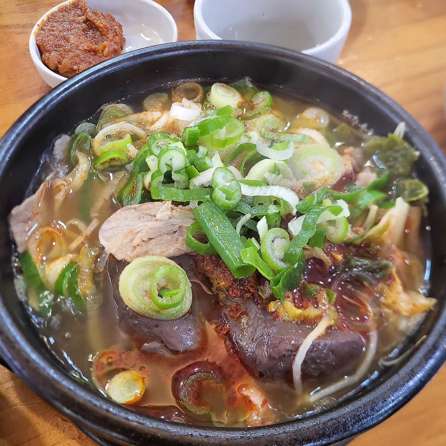 #제주은희네해장국 #은희네해장국 #해장국 #잠실맛집 #다투모잠실 #마라톤후식 #보쌈 #국밥 #밥스타그램 #한식 #fff #f4f #foodie #foodstagram #gukbap #jamsil #koreanfood #seoul