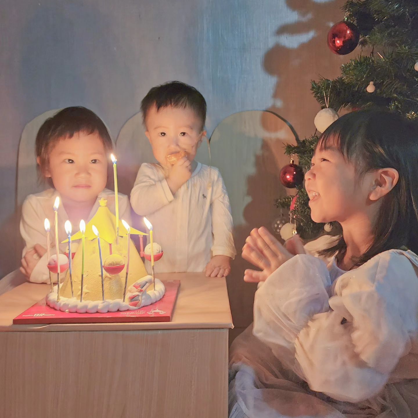 #일상

26번째생일 , 신랑♡세아이와 함께라서 행복한시간