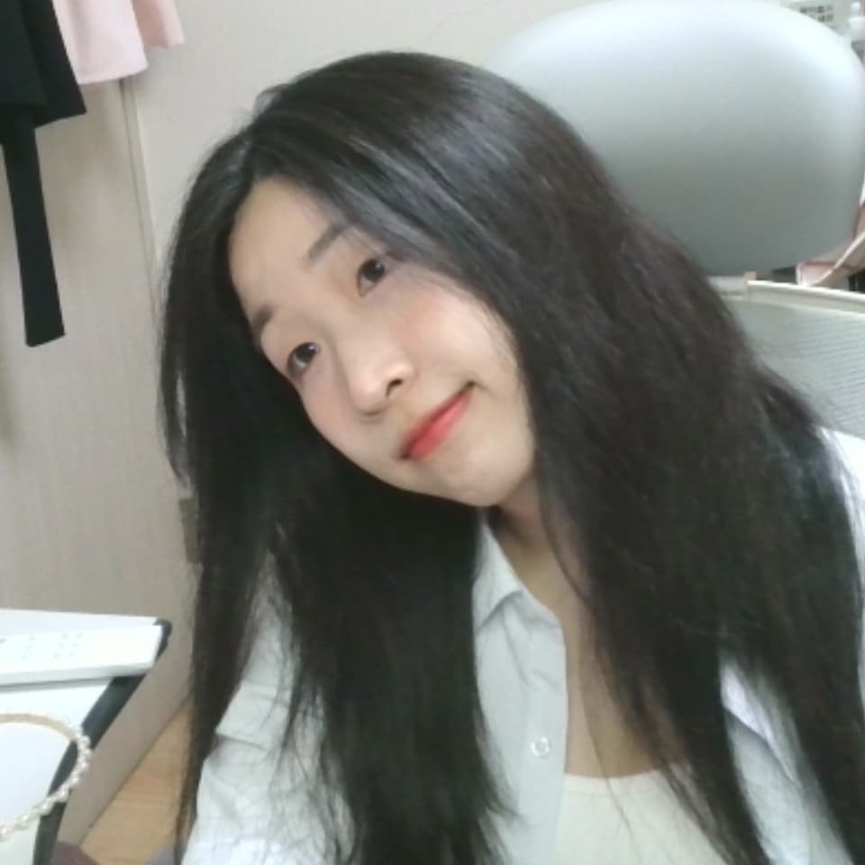 #셀카
웹캠이라 화질이 아쉽고만
.
.
.
#데일리사진 #데일리코디 #데일리메이크업 #봄웜라이트 #사진그램 #셀카놀이 #ootd #데일리화장 #데일리화장법