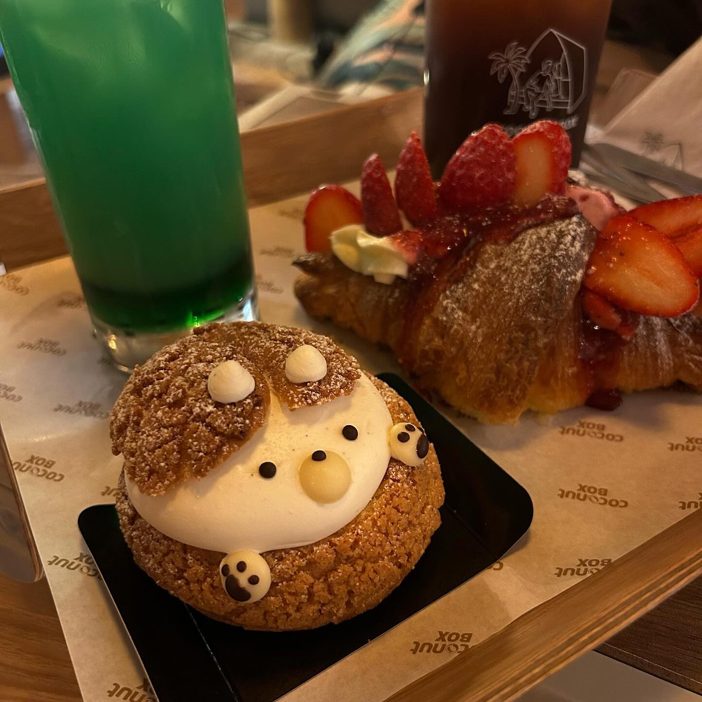 주말 마지막날 남자칭구랑 홍대 카페!💗💗
#피드채우기 #일상 #맞팔 #소통 #답방
