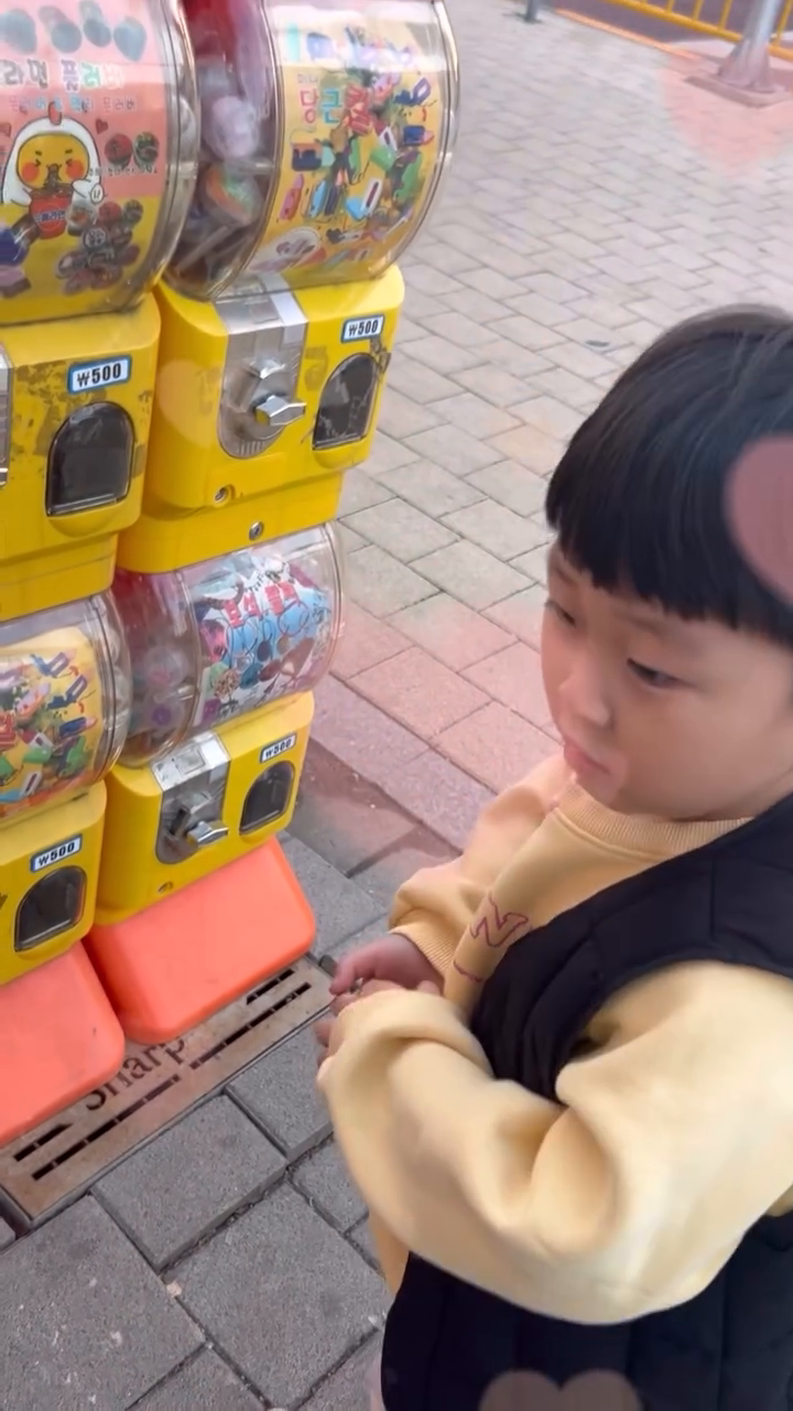 #20230107_토요일

#꾸래기완투❤️ 랑 뽑기💕
ㅋㅋㅋㅋㅋㅋㅋㅋㅋㅋㅋㅋㅋ
느므 귀여웤ㅋㅋㅋㅋㅋㅋㅋㅋ